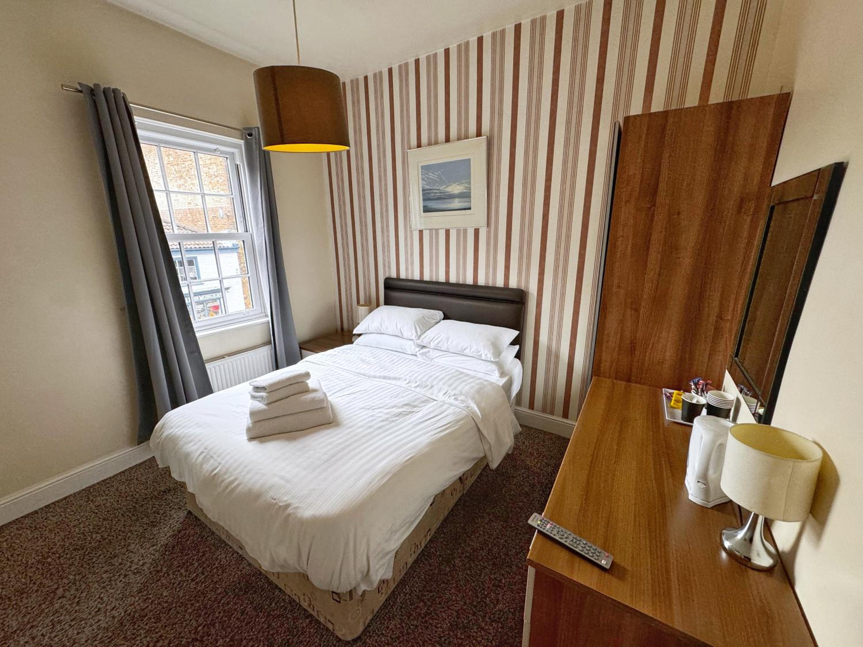 Standard Double Room - Photo 3