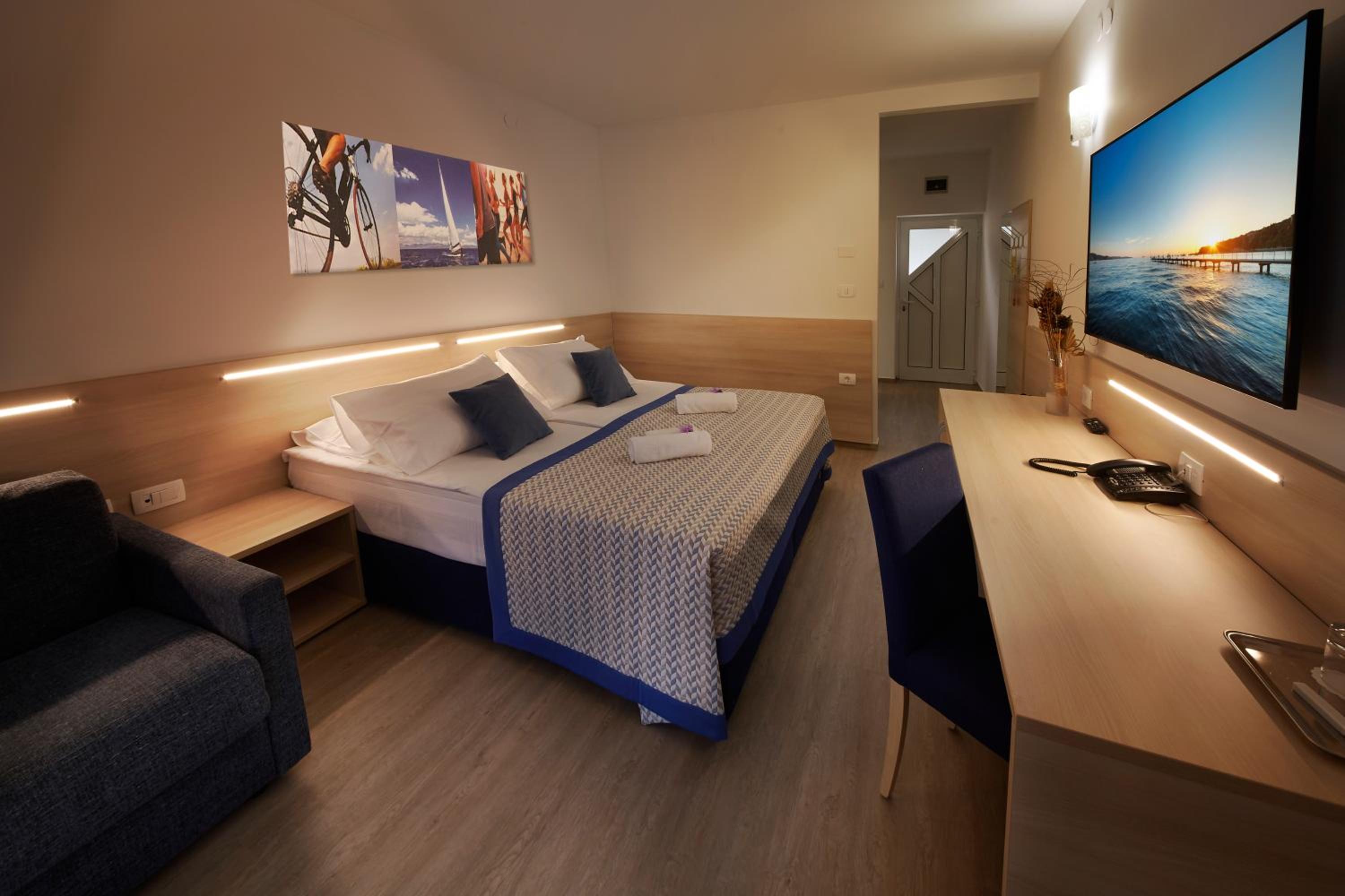 Triple Room with Balcony