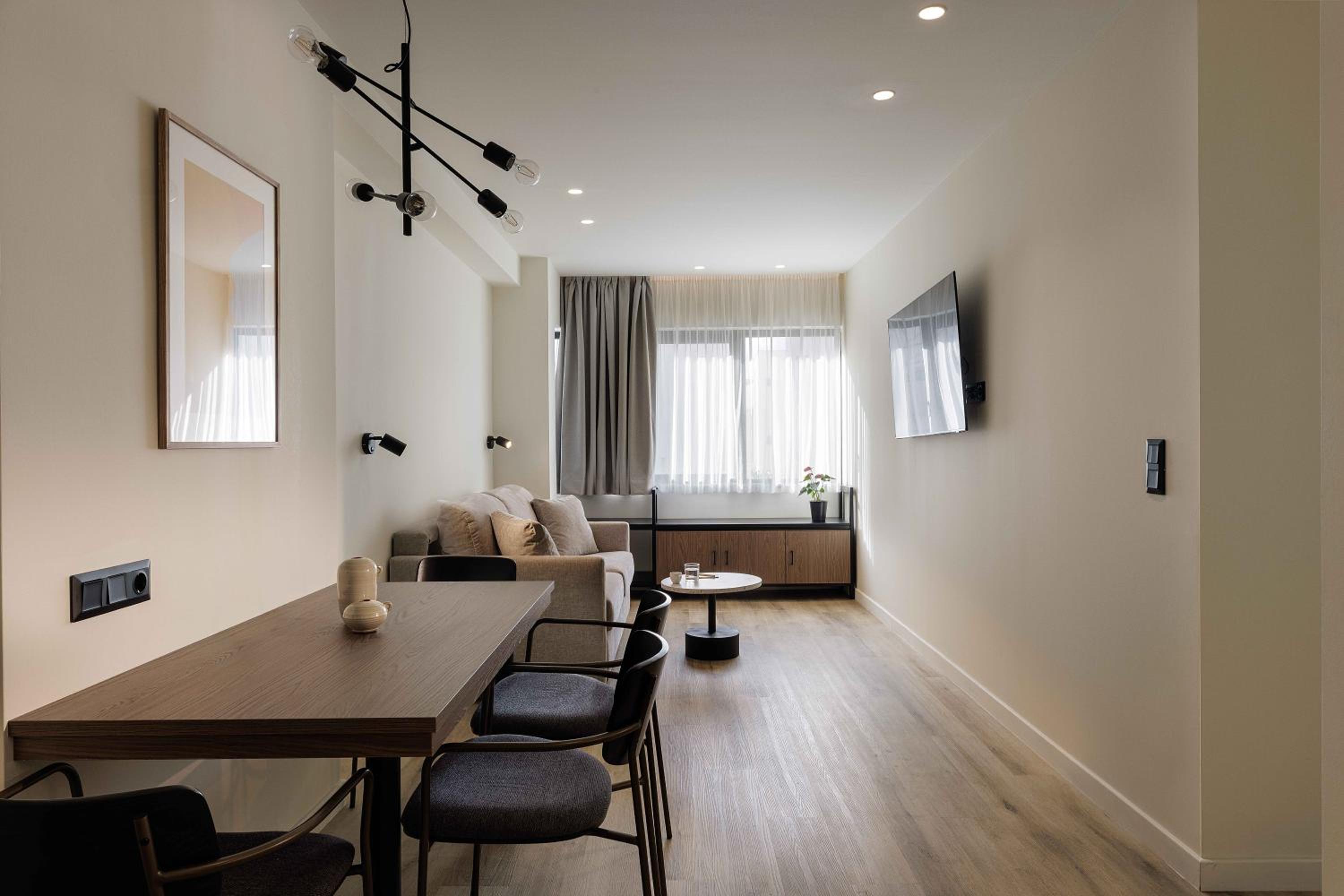 Plaka Family Suite photo 1