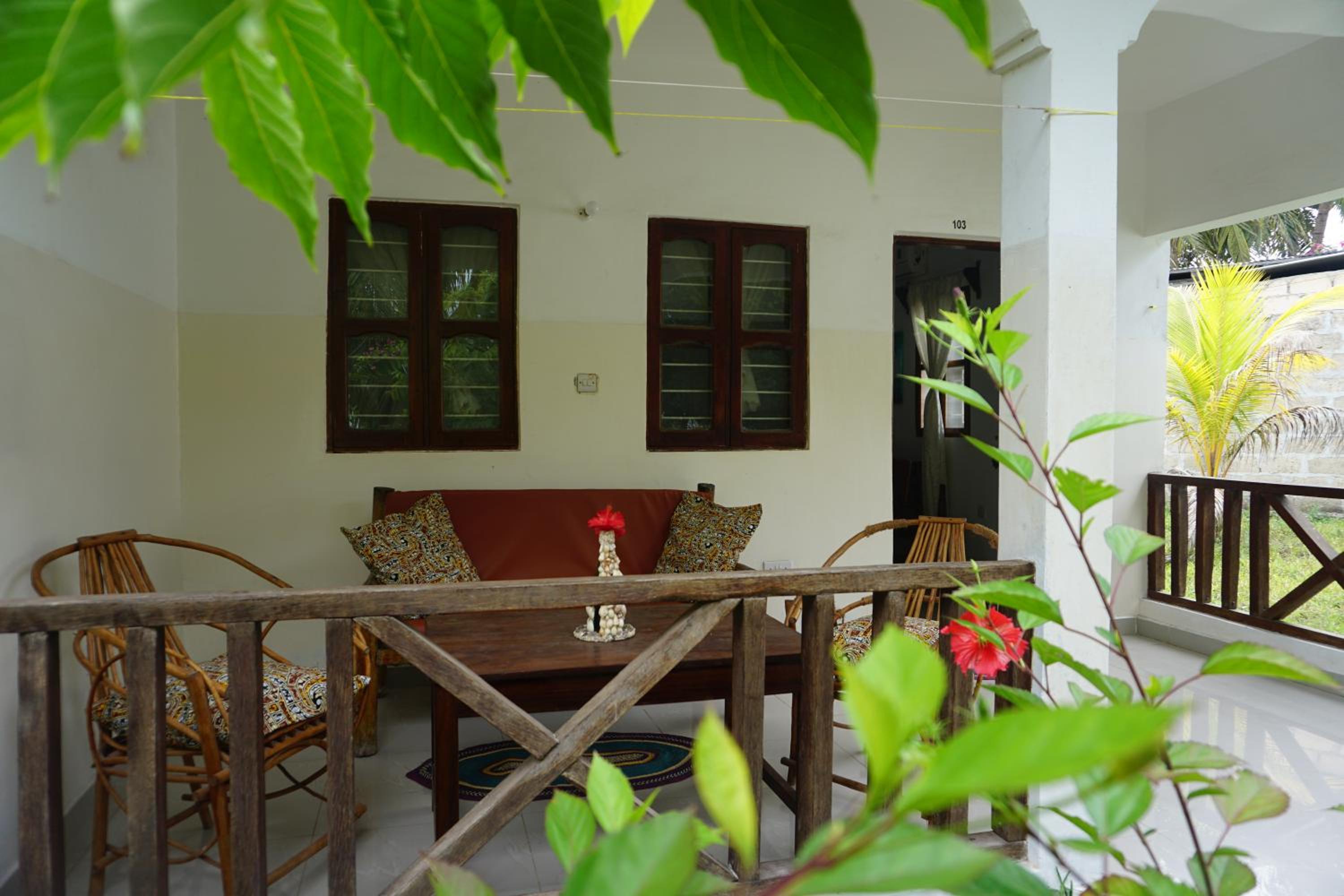 Family Bungalow photo 2