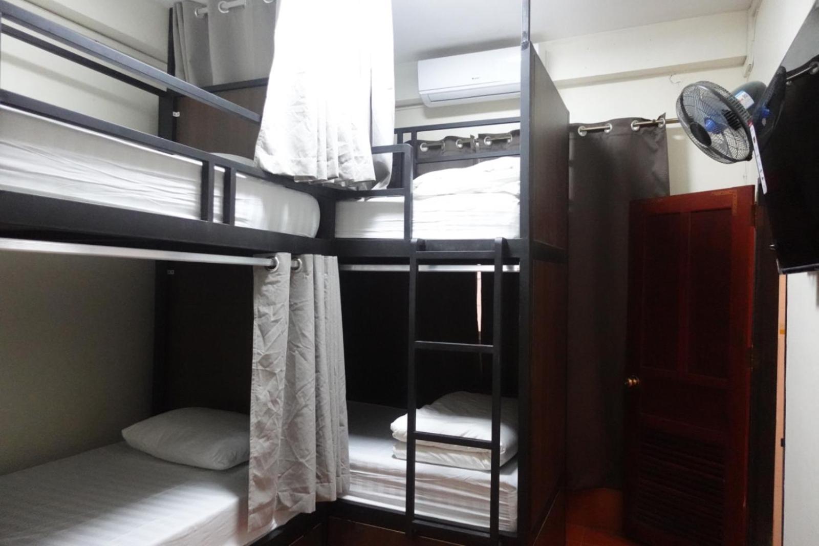 Bed in 6-Bed Mixed Dormitory Room photo 1