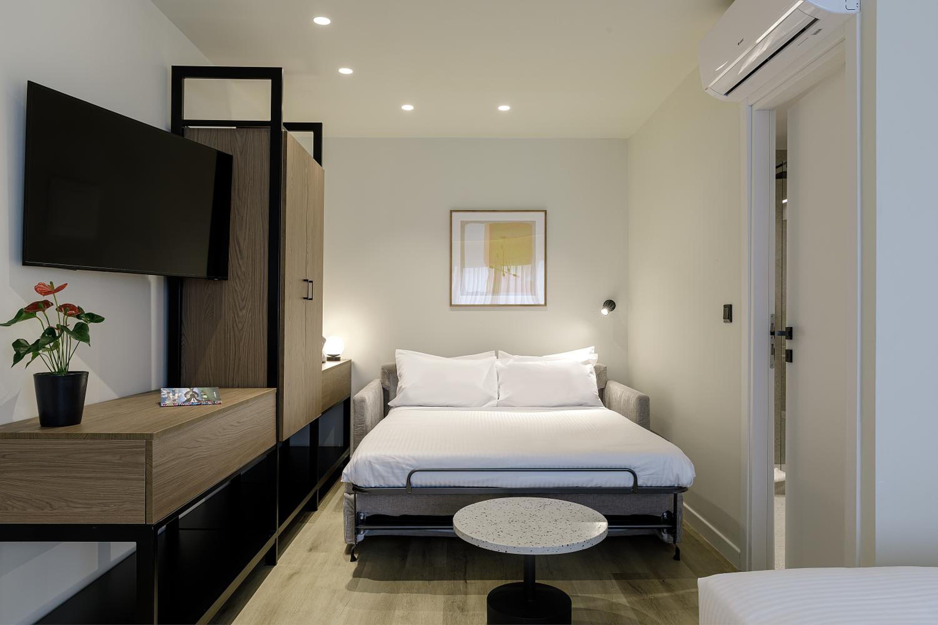 Plaka Superior Studio with Sofa Bed photo 3