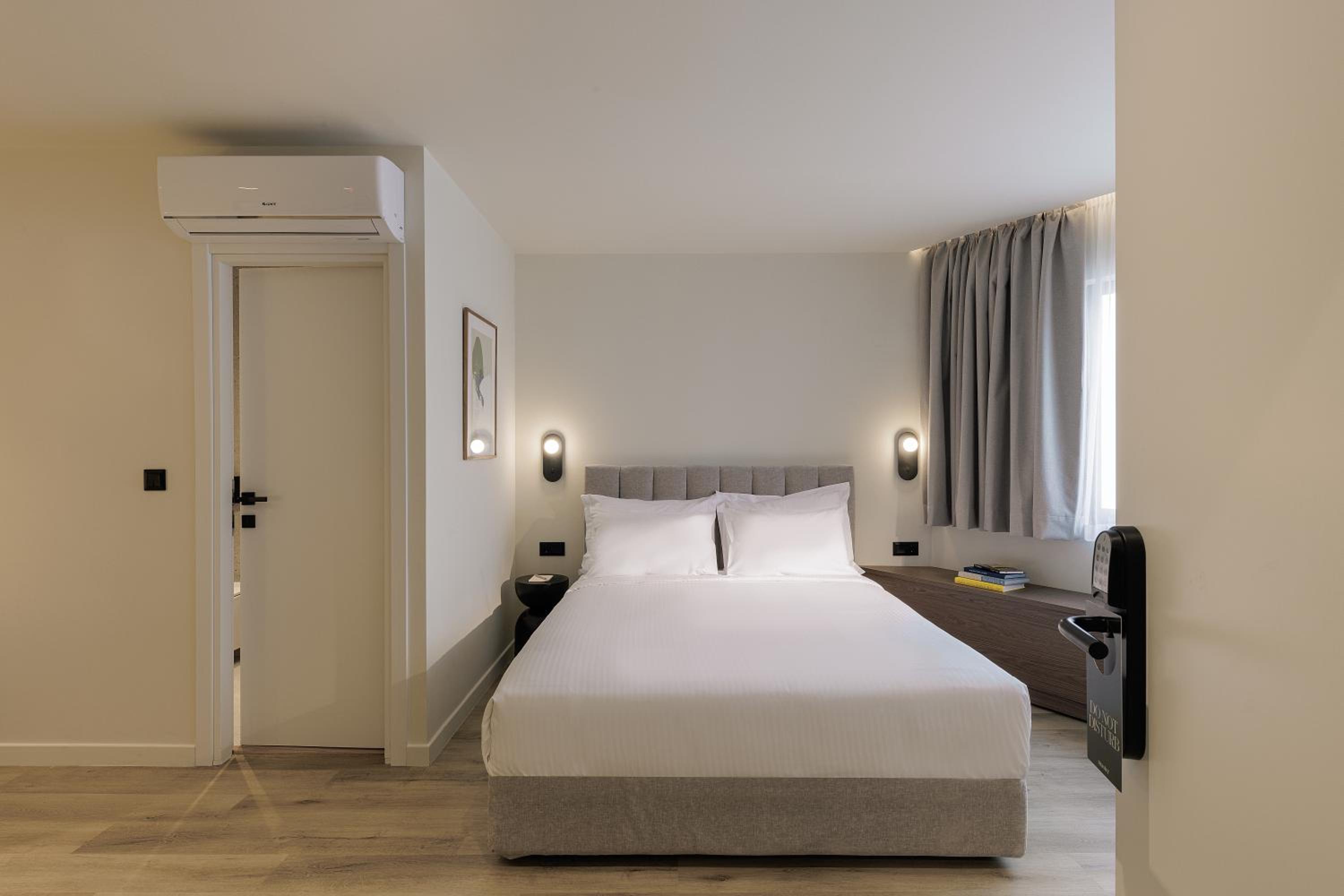 Plaka Family Suite photo 2