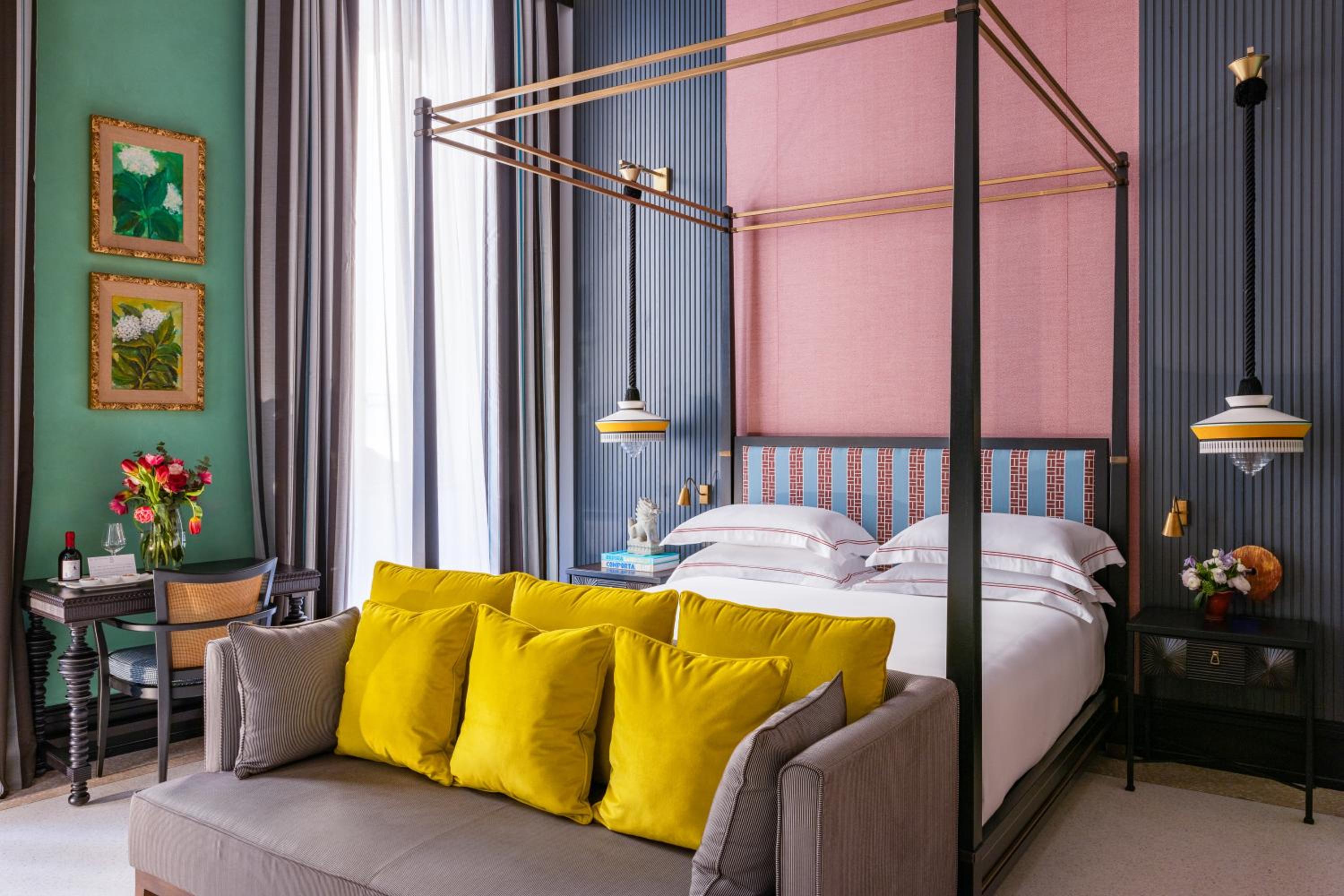Deluxe King Room