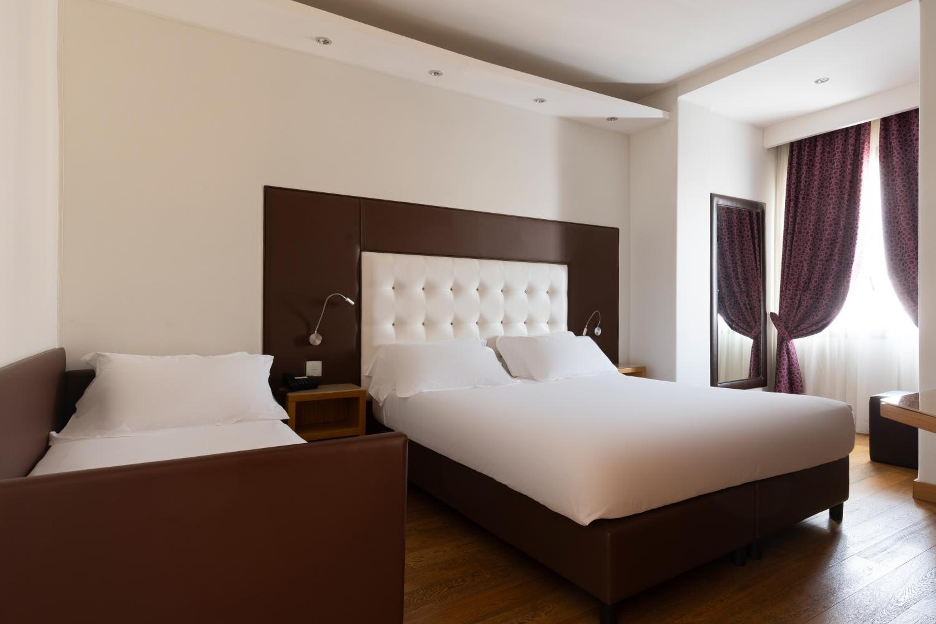 Triple Room - Photo 2