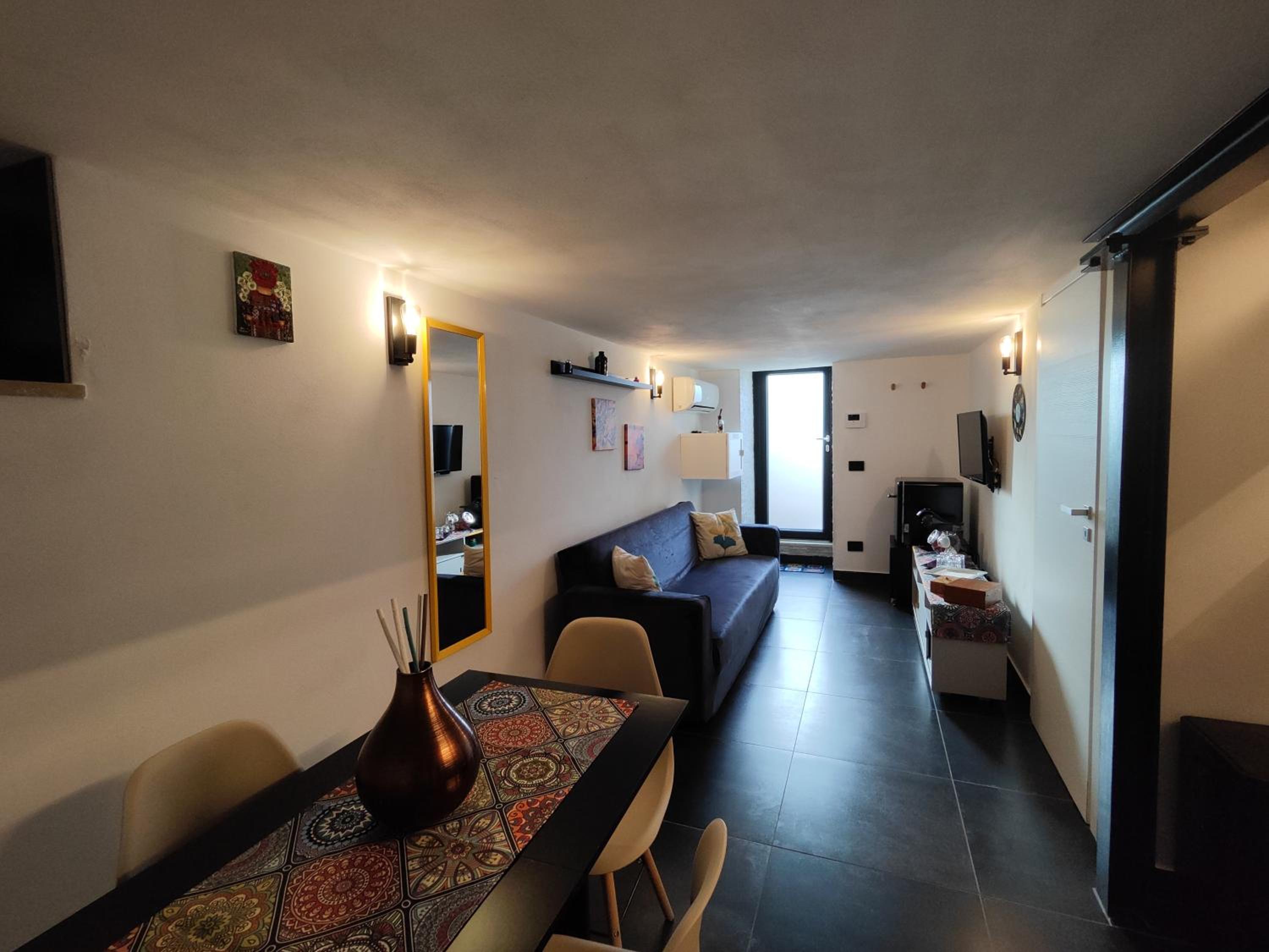 One-Bedroom House photo 2