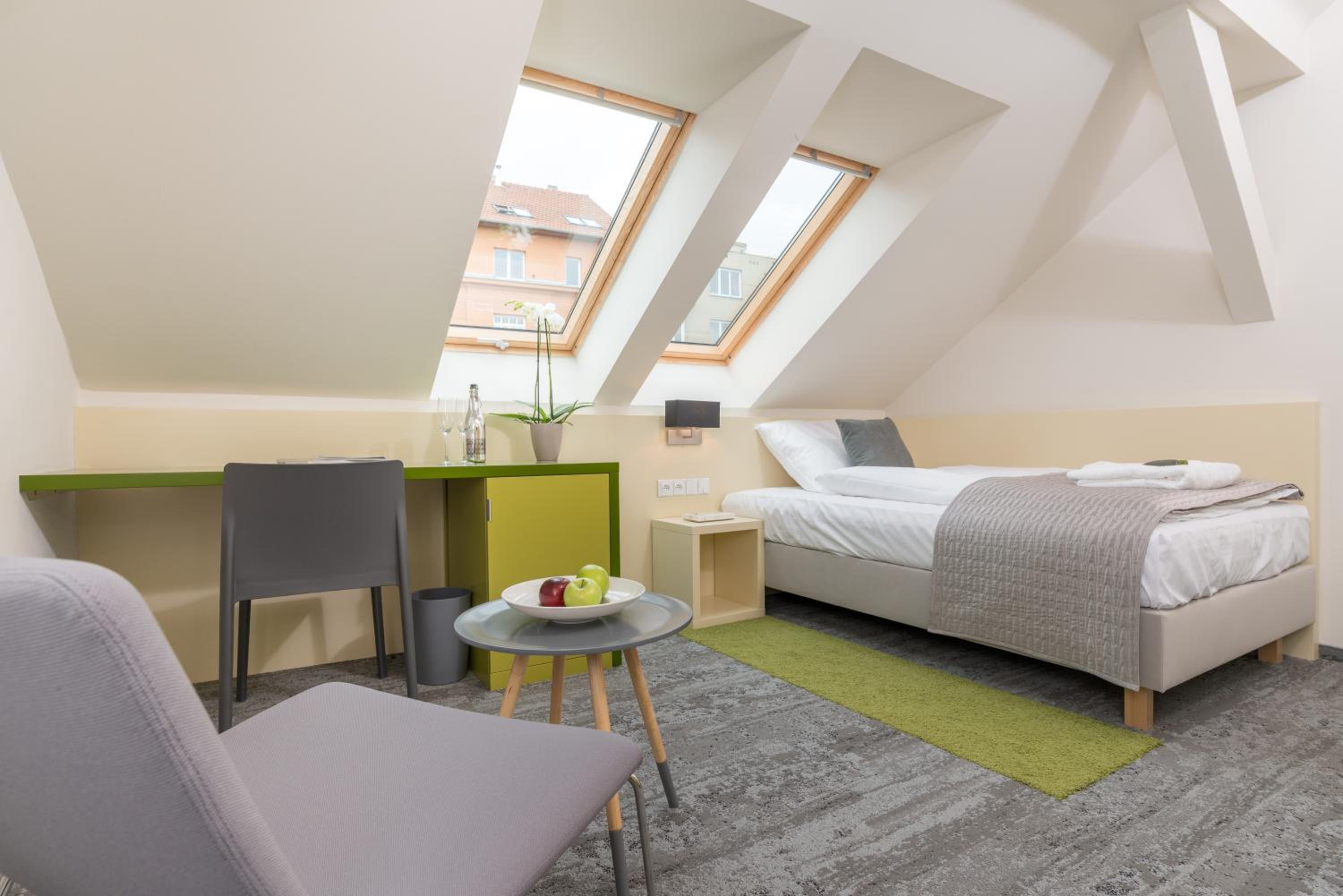 Single Room photo 3