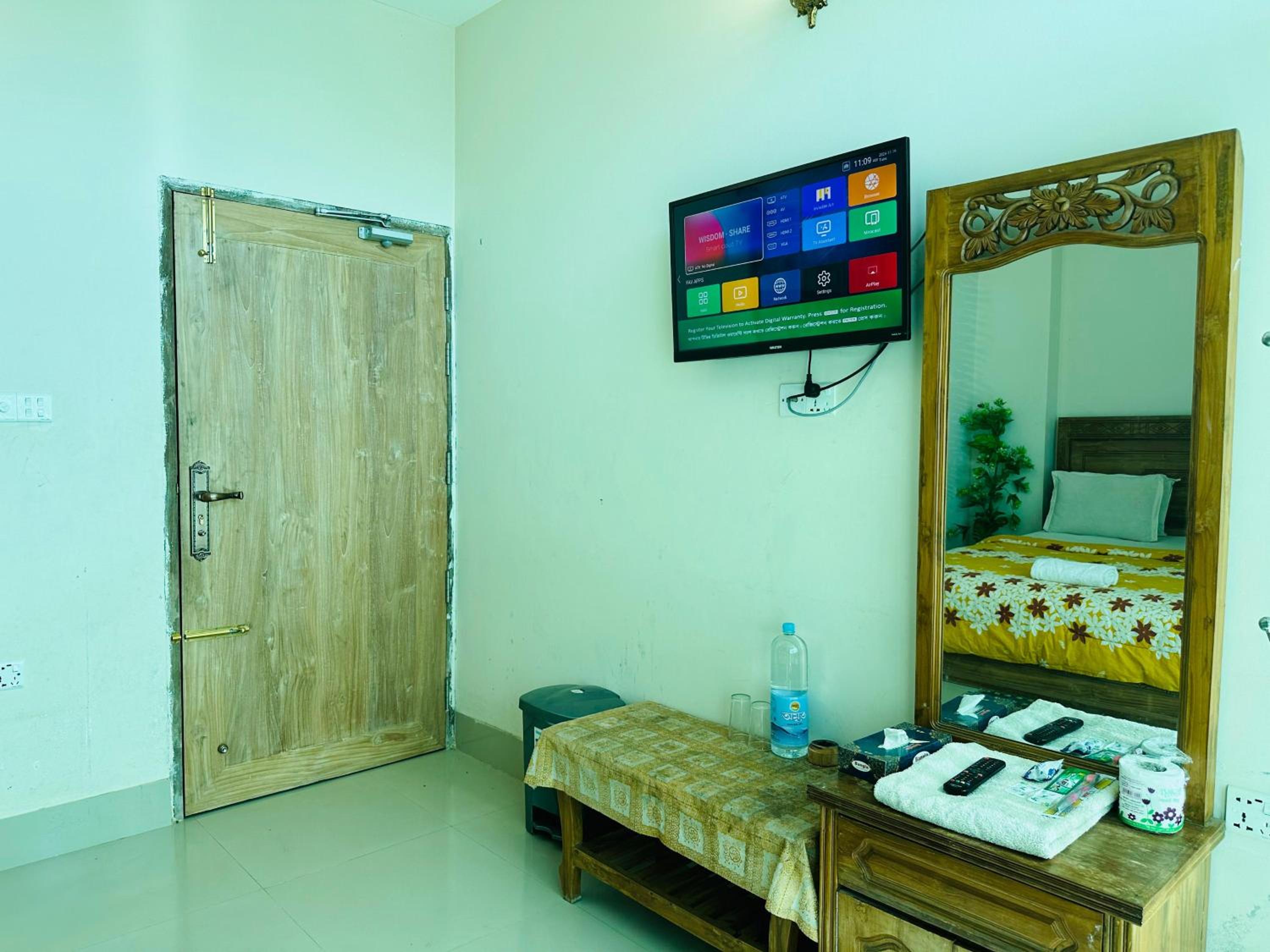 Economy Double Room photo 2