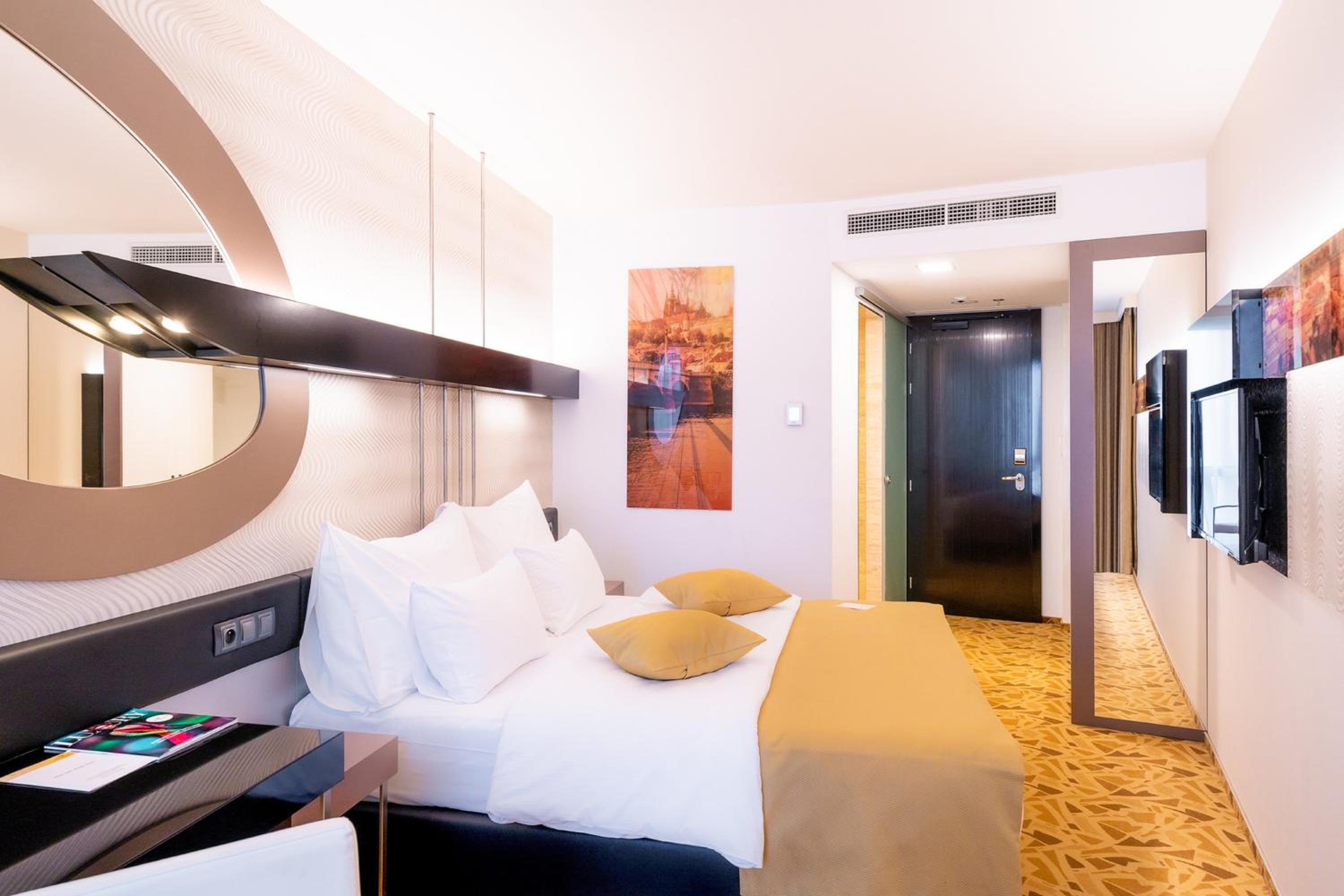 Classic Double or Twin Room - Photo 3