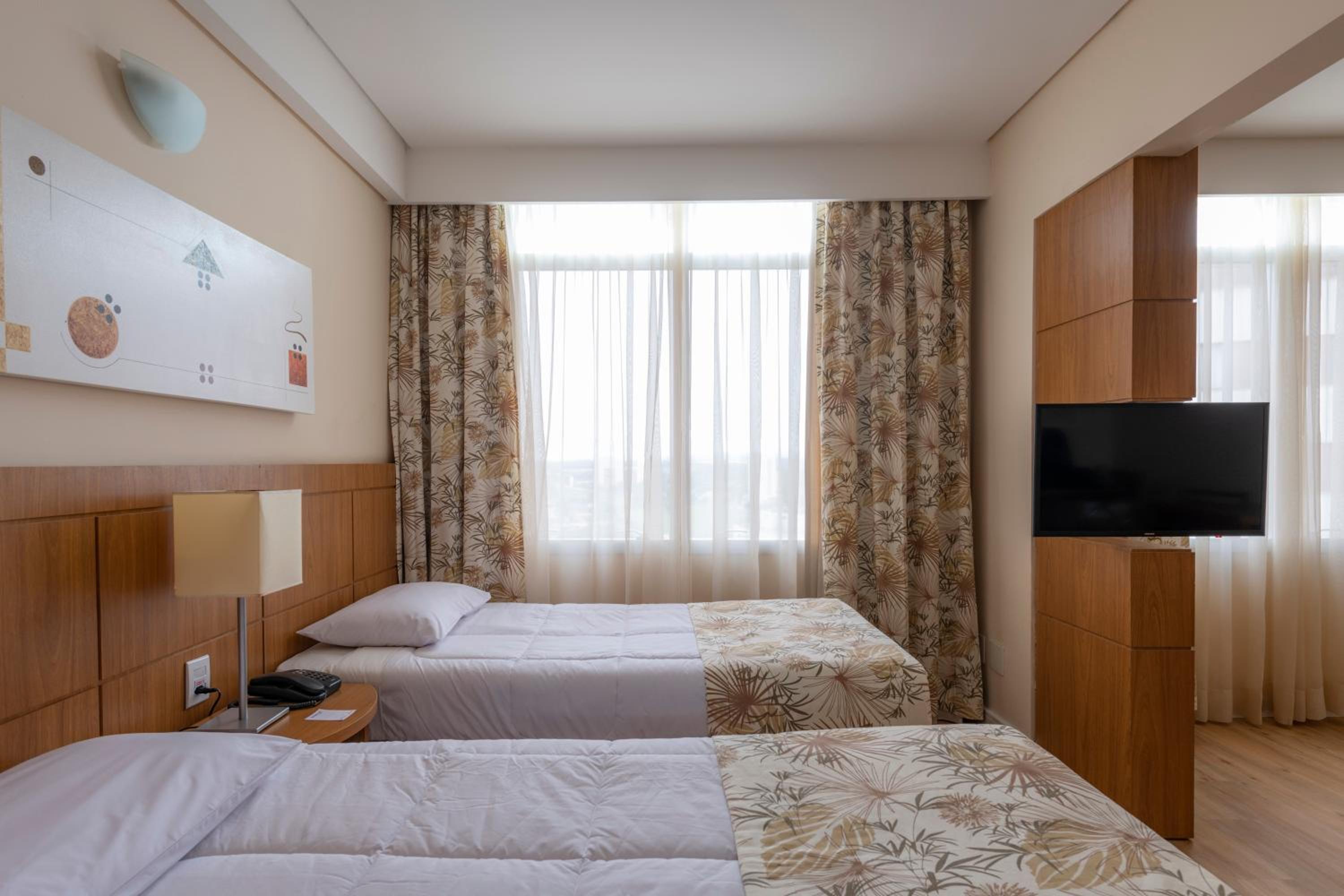 Superior Twin Room - Photo 1
