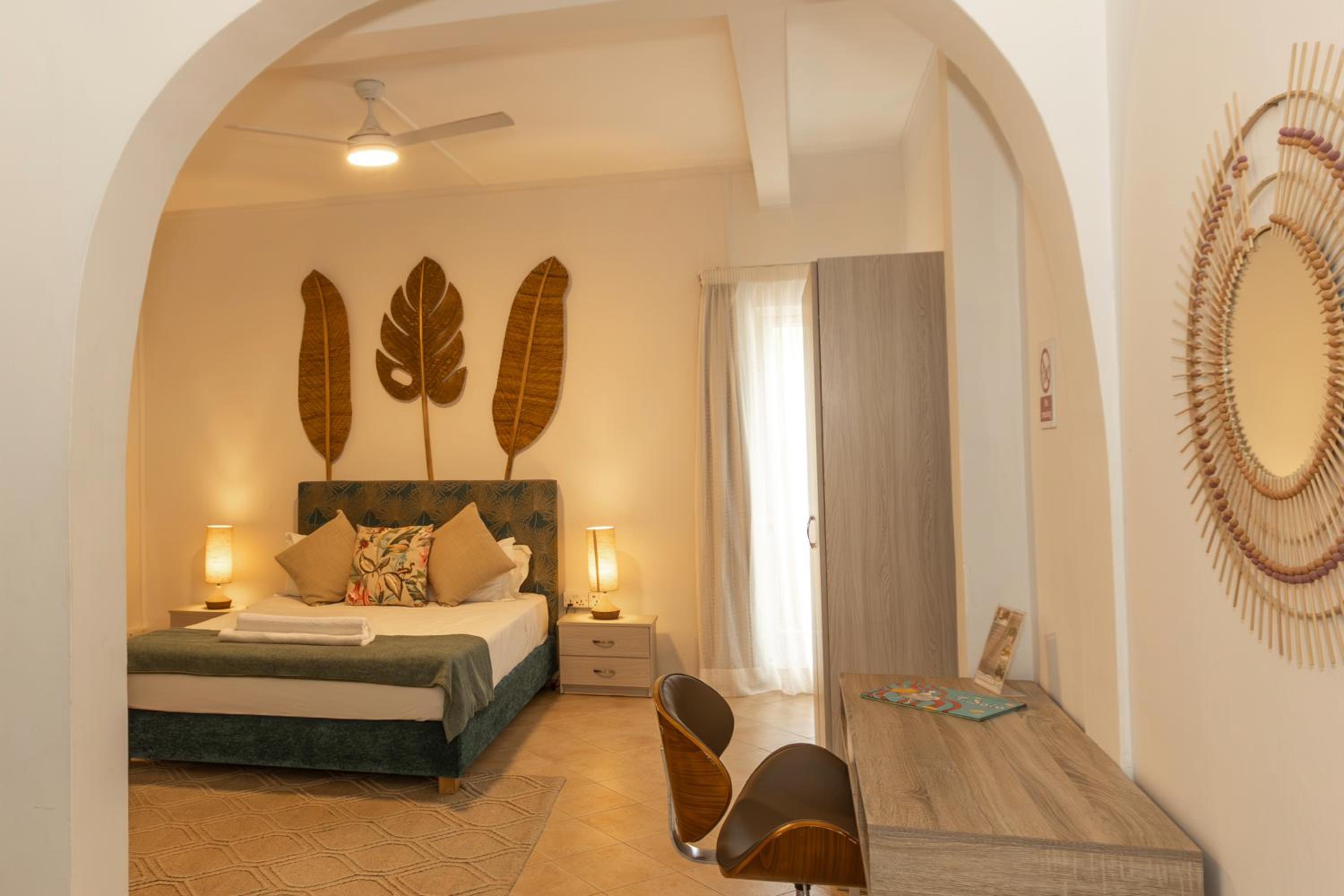 Deluxe Double Room - Photo 2
