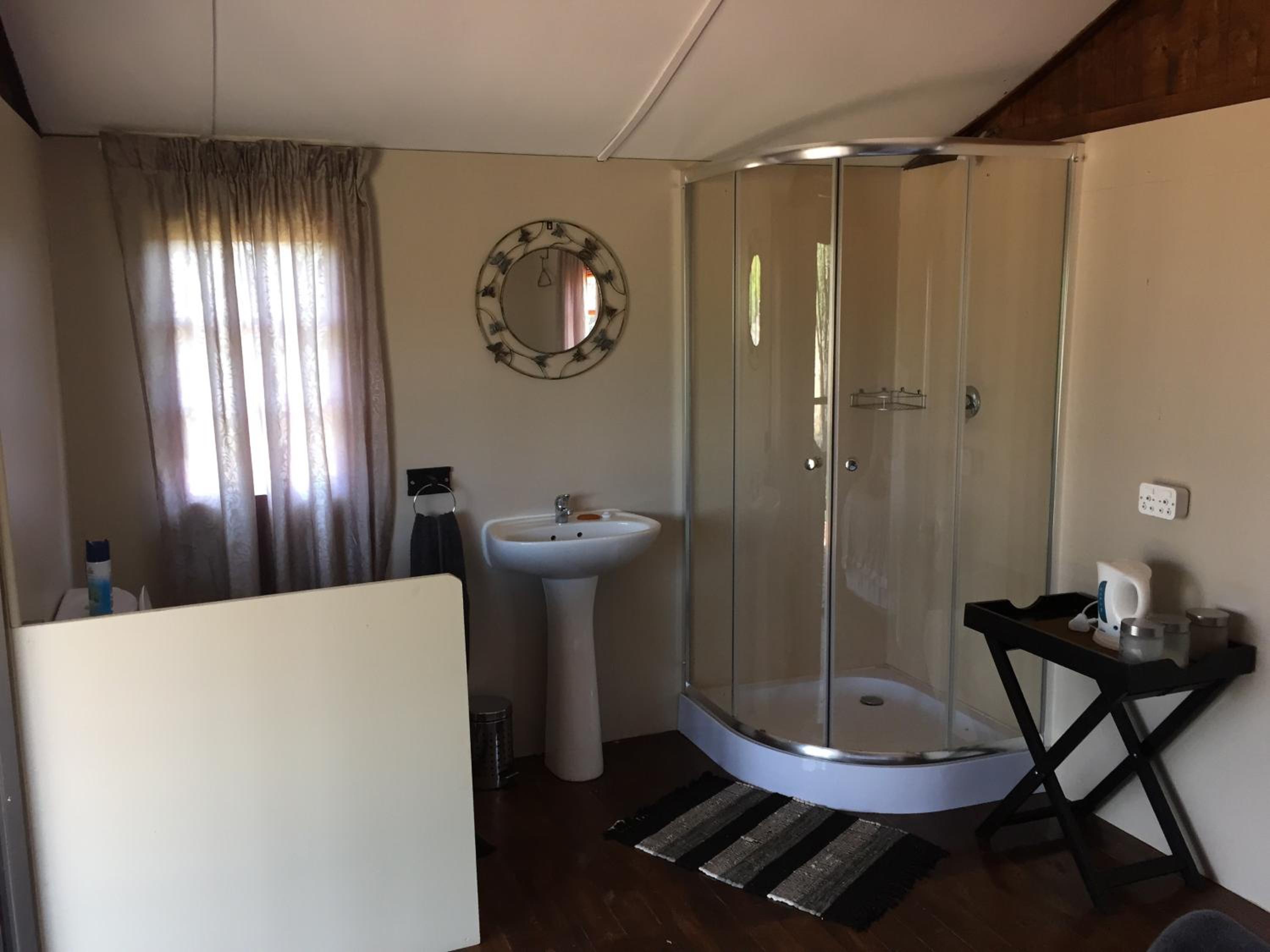 Double Room - Photo 6