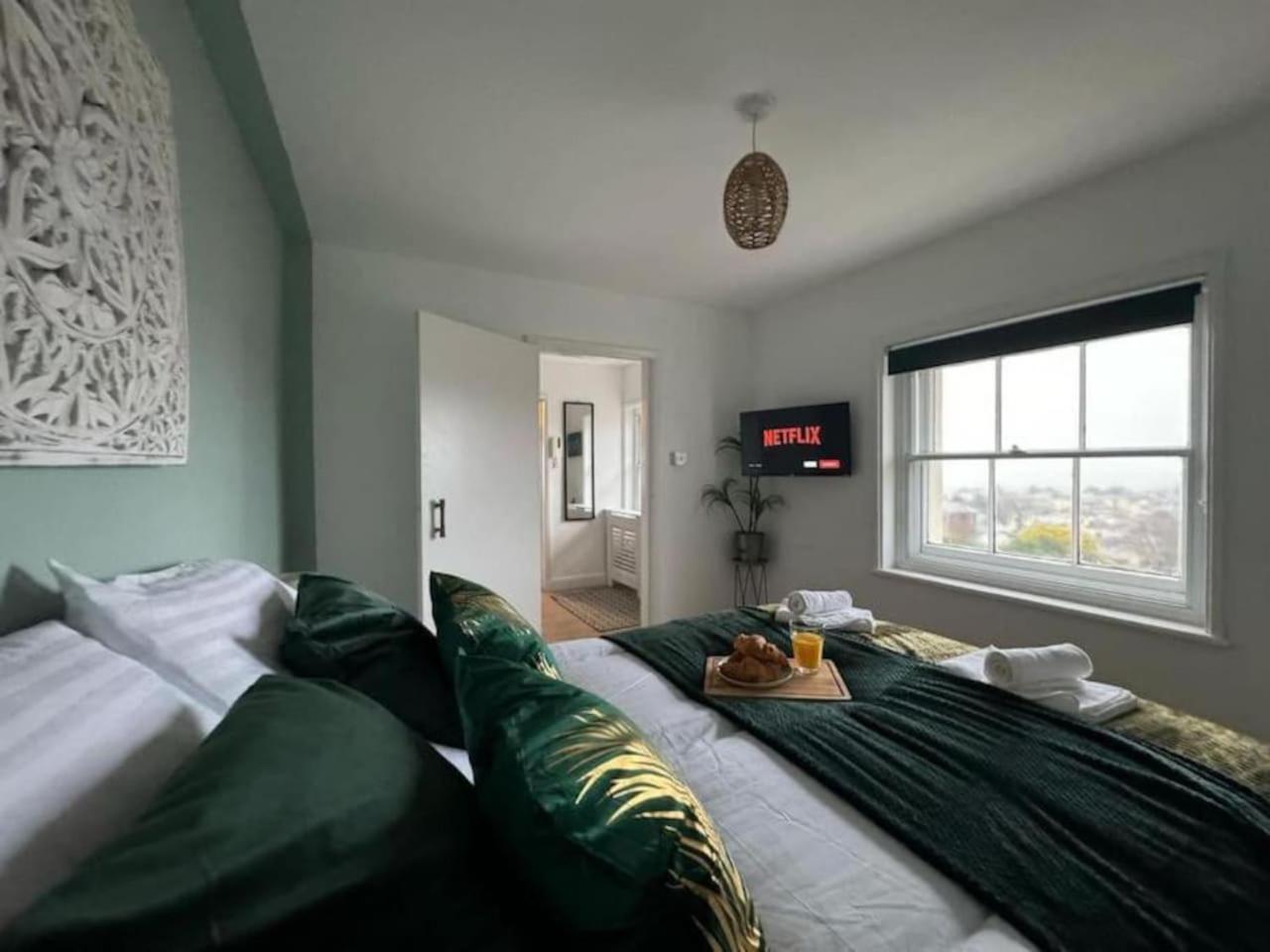 Two-Bedroom Apartment photo 1