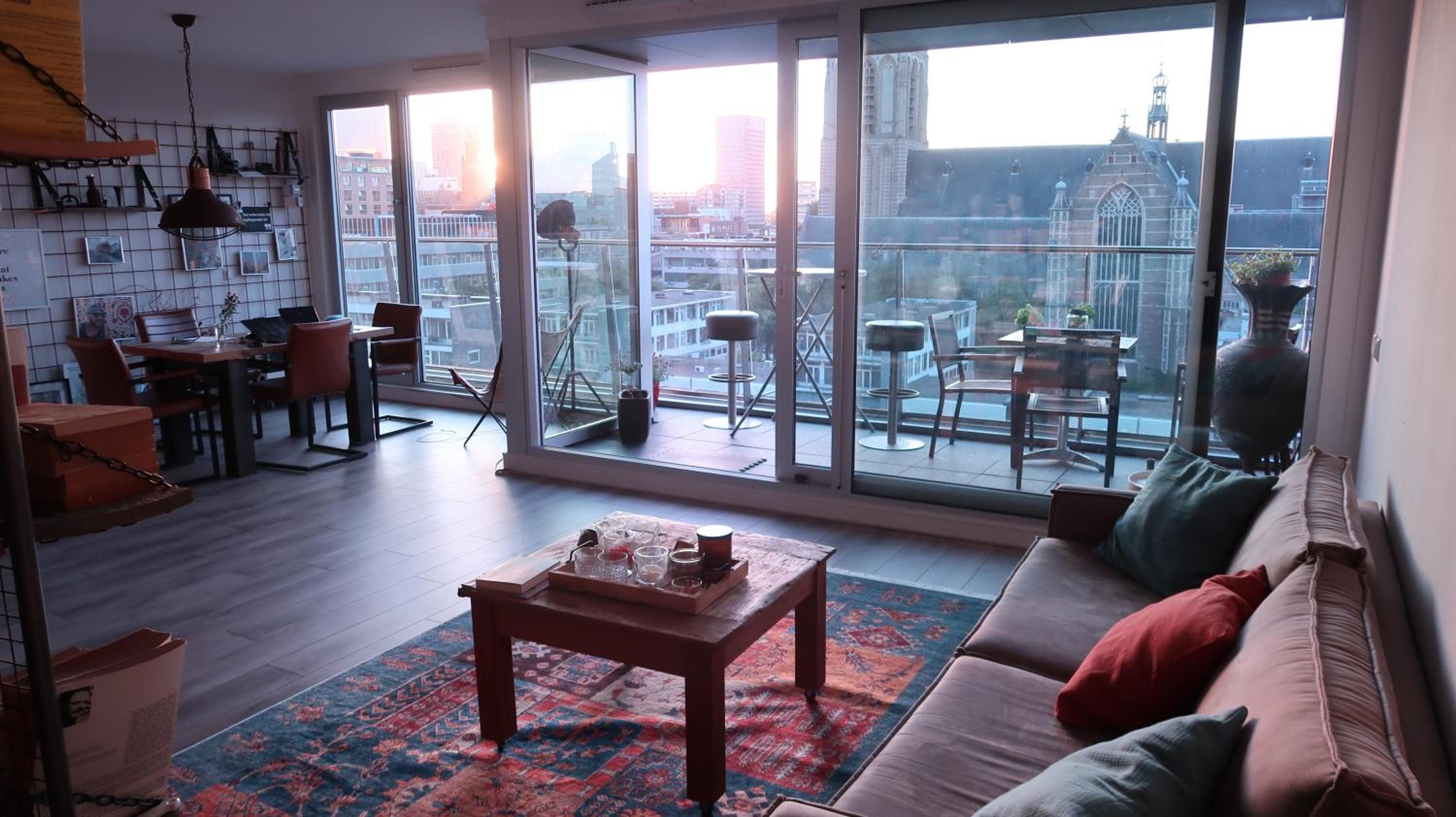 One-Bedroom Apartment photo 2