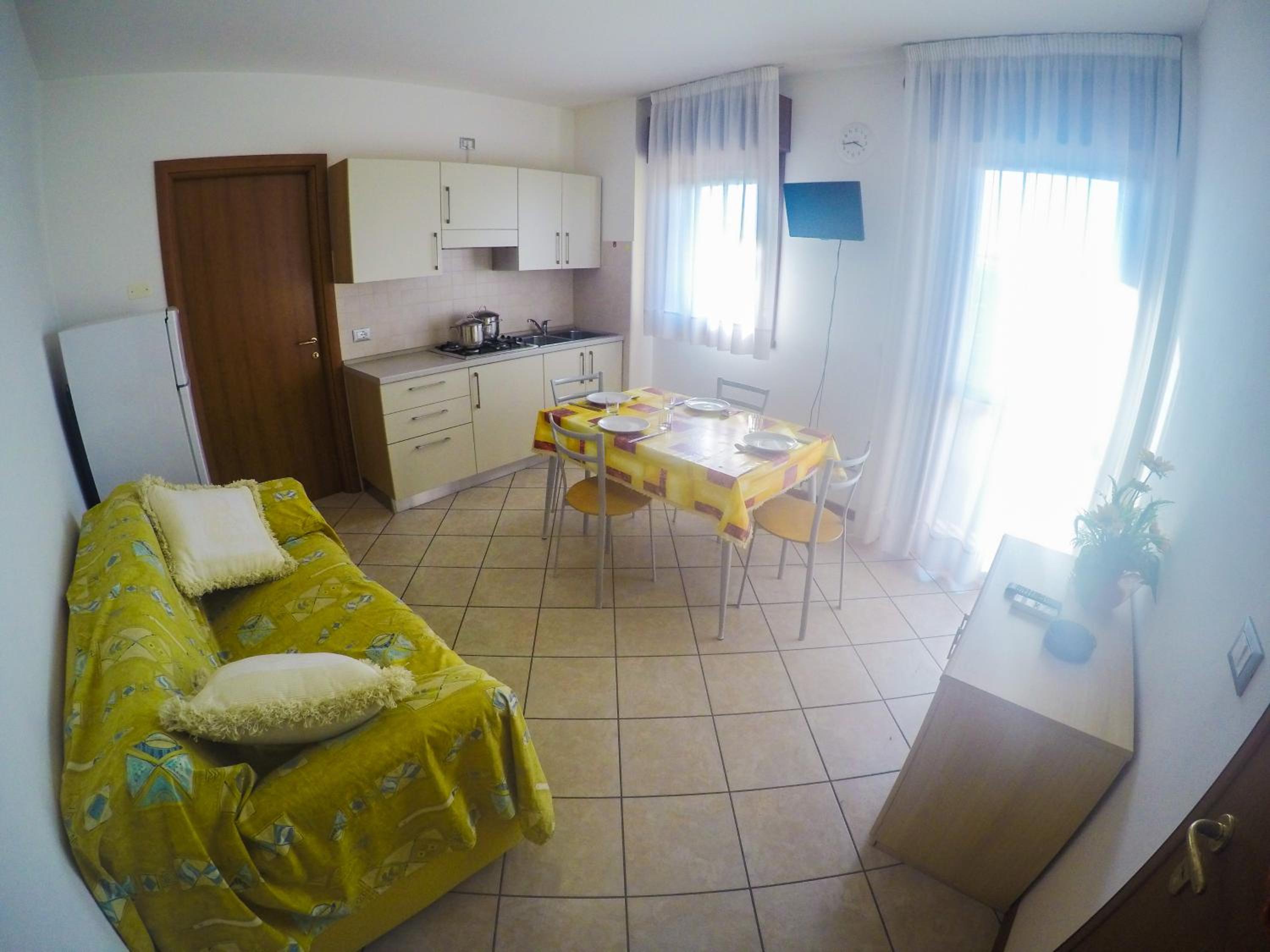 One-Bedroom Apartment with Balcony - Photo 10