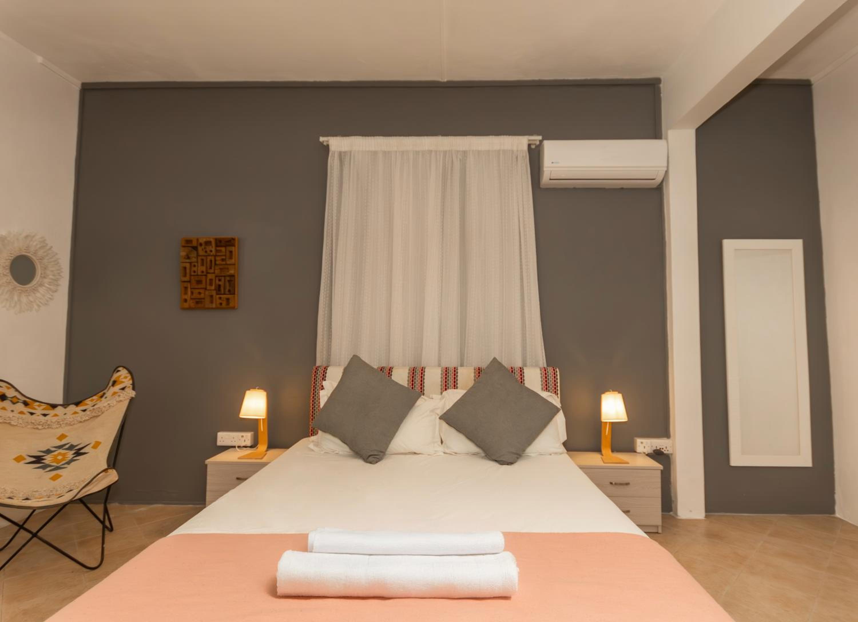 Standard Double Room - Photo 7