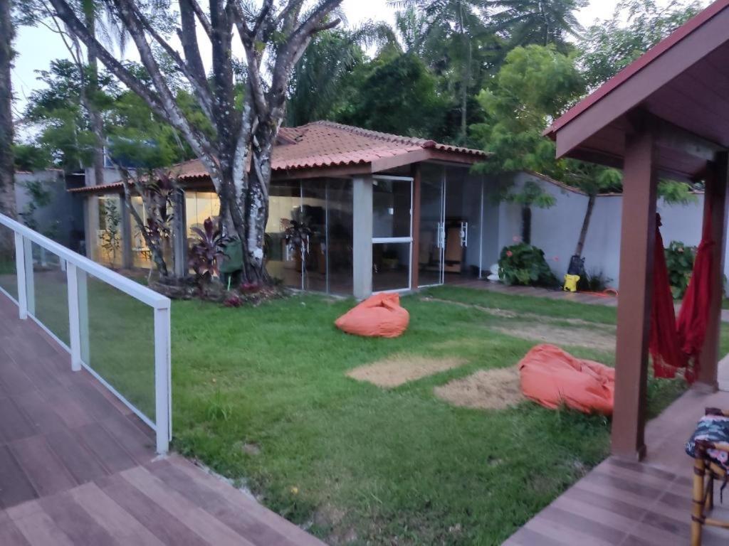 Five-Bedroom House photo 3