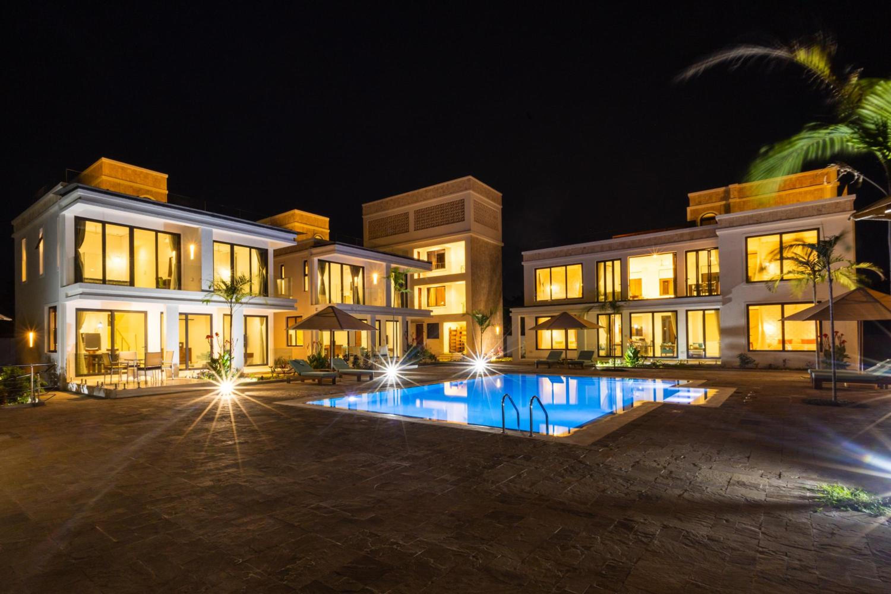 Superior Villa photo 1