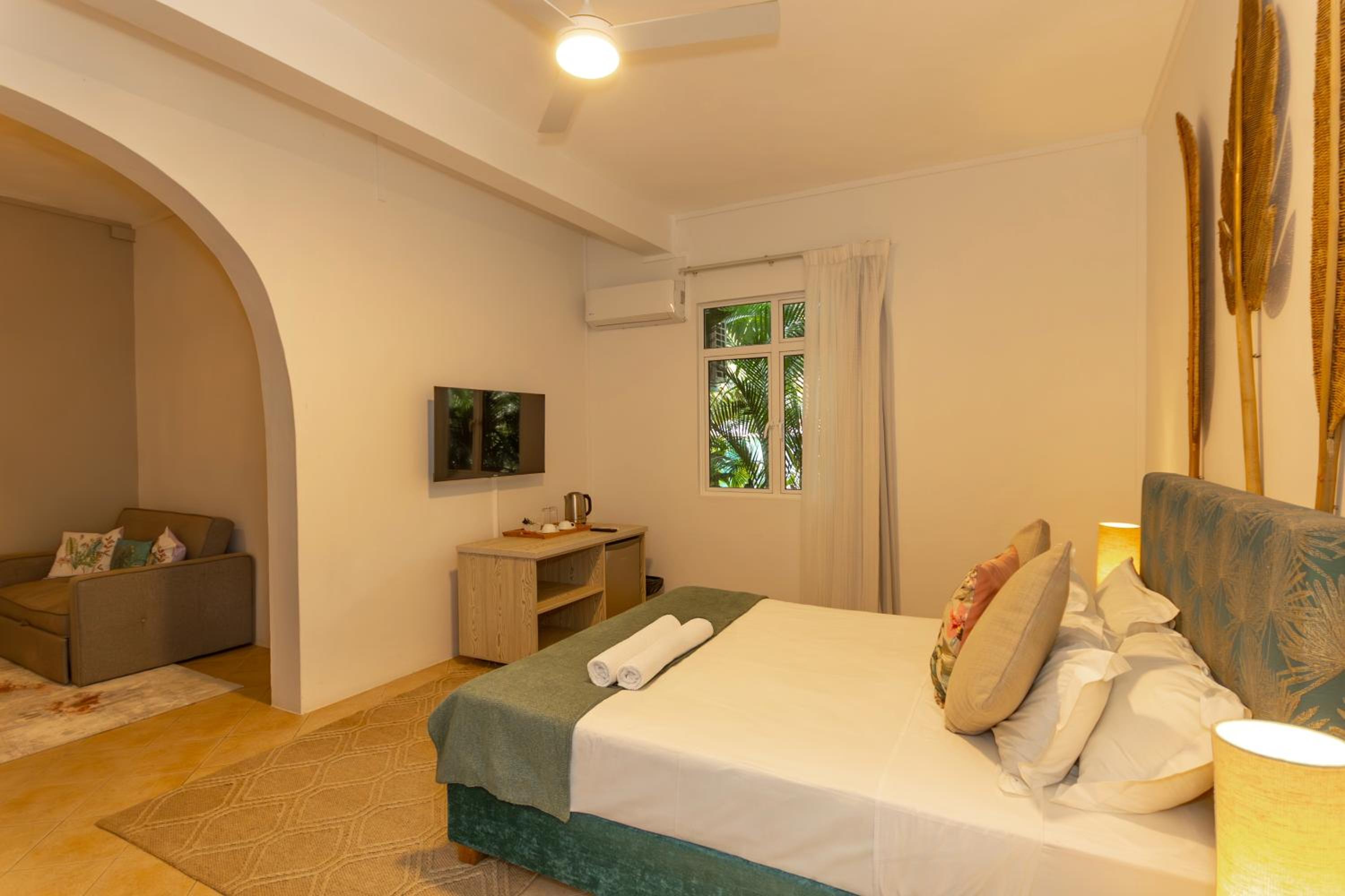 Deluxe Double Room - Photo 3