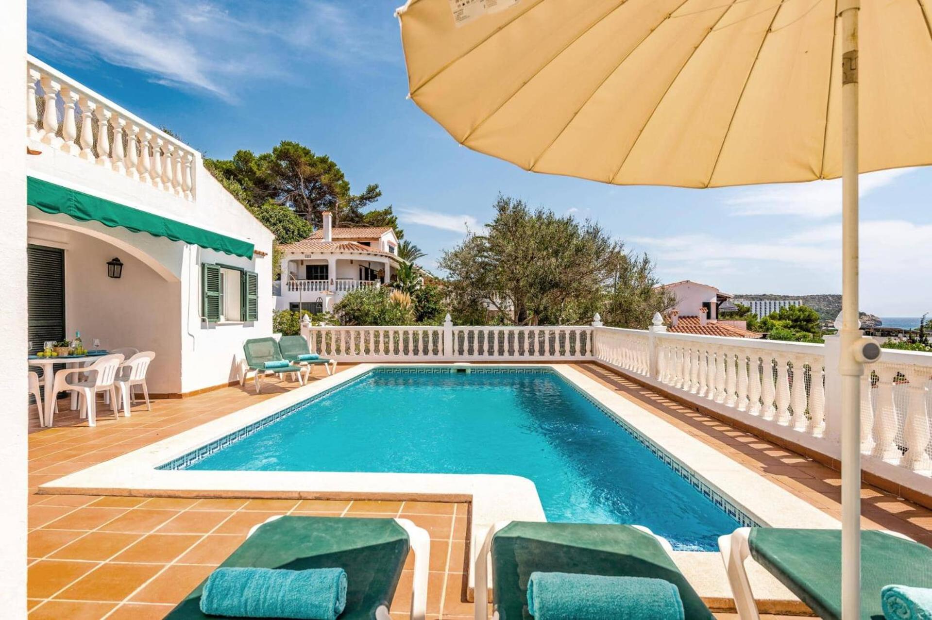 Villa photo 2