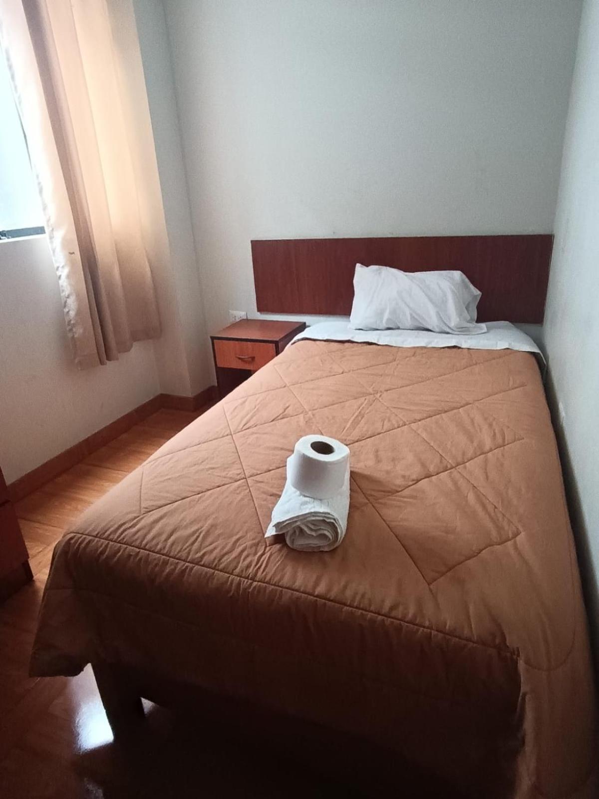 Single Room photo 3