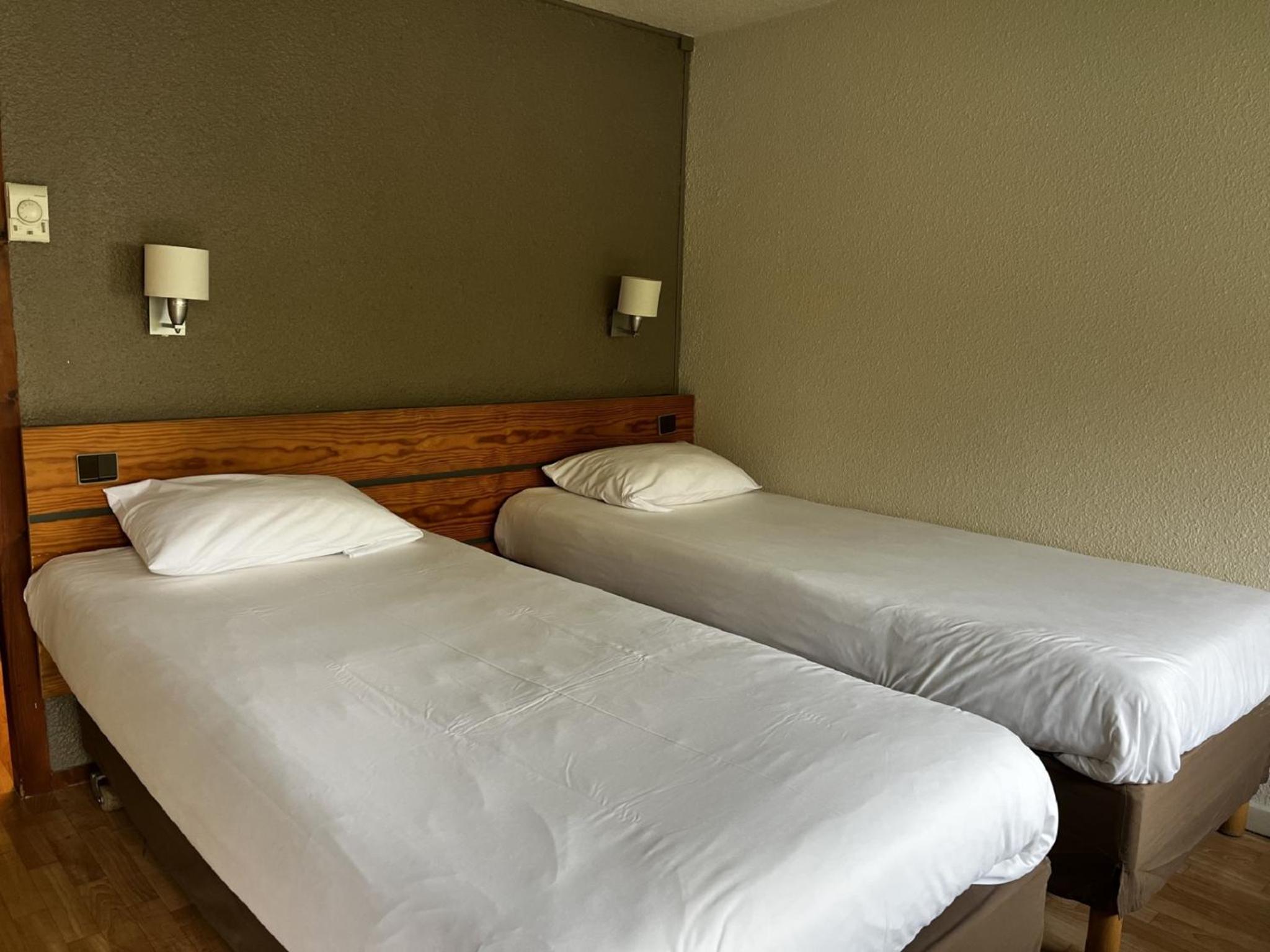 Twin Room - Photo 1