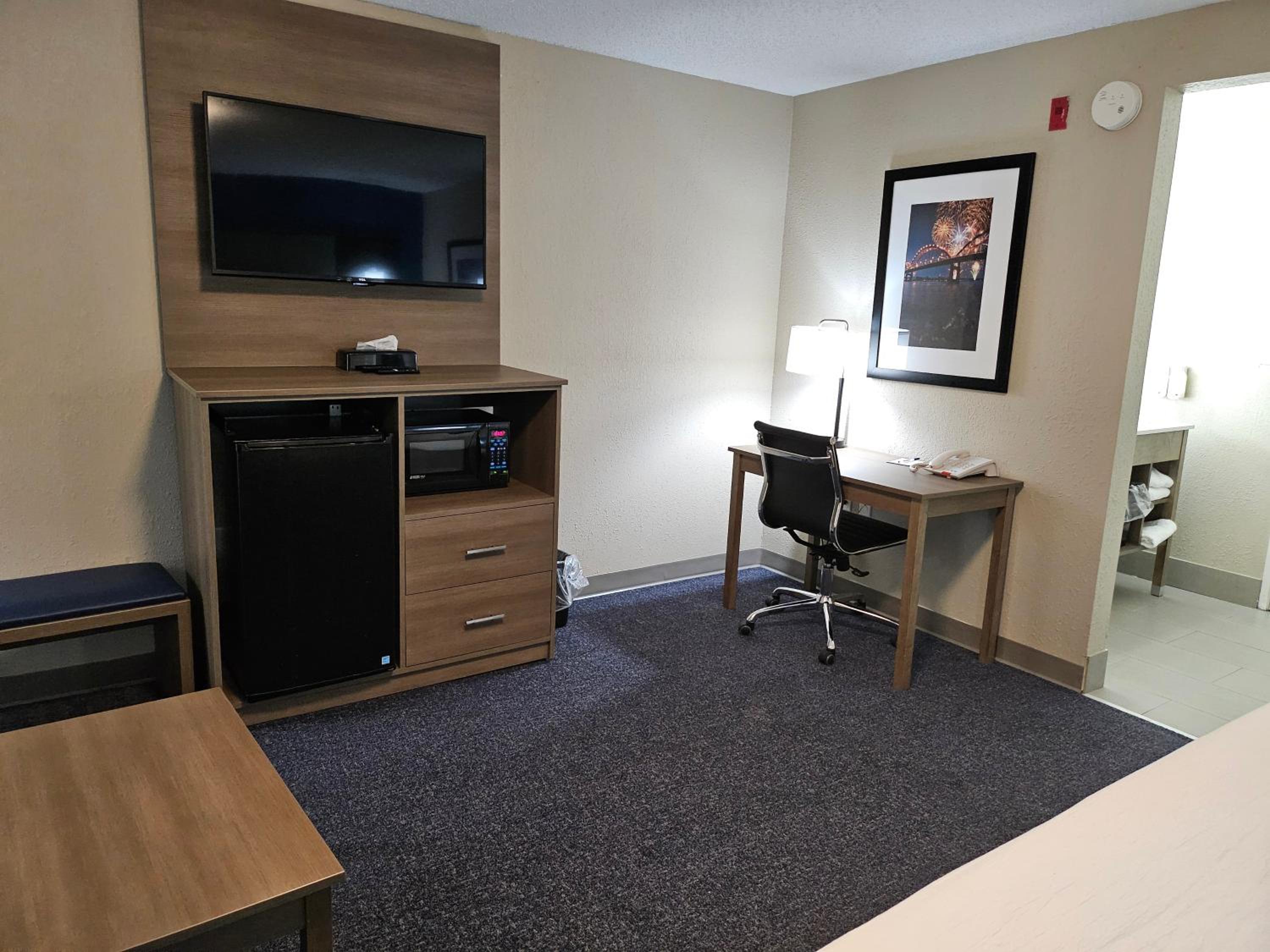 King Studio Suite, Non-Smoking - Photo 10