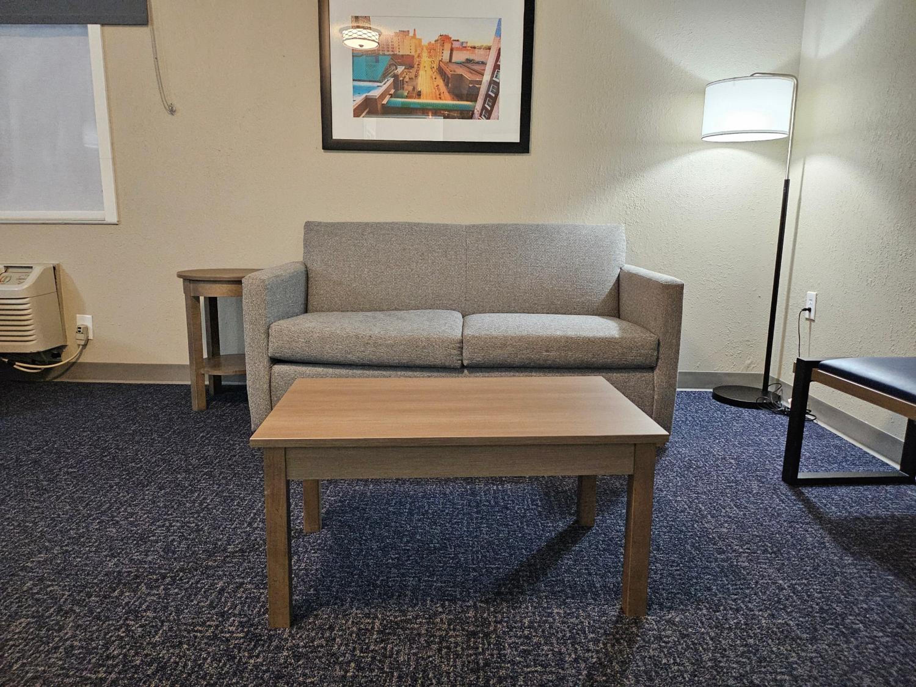 King Studio Suite, Non-Smoking - Photo 6
