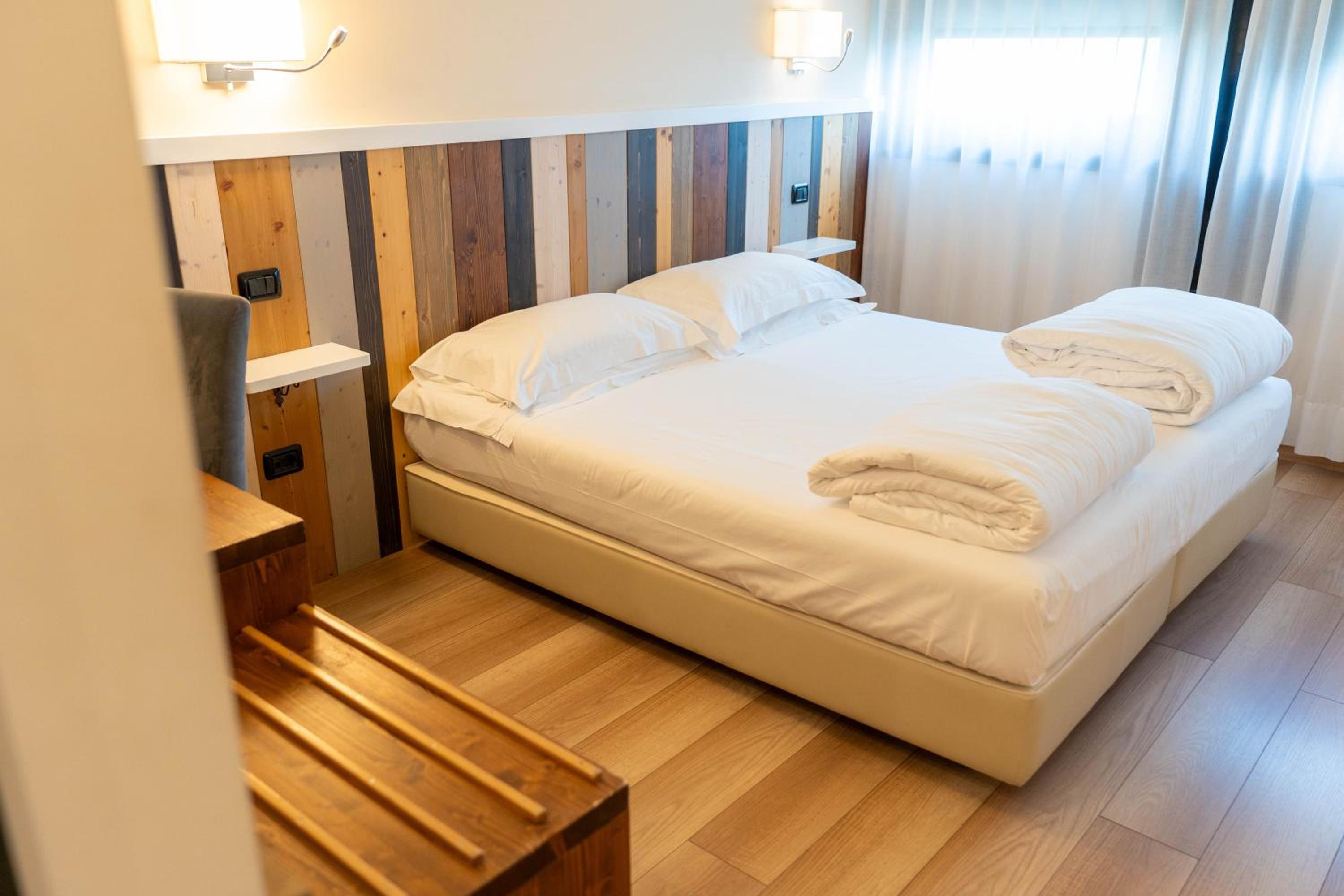 Double or Twin Room - Photo 1
