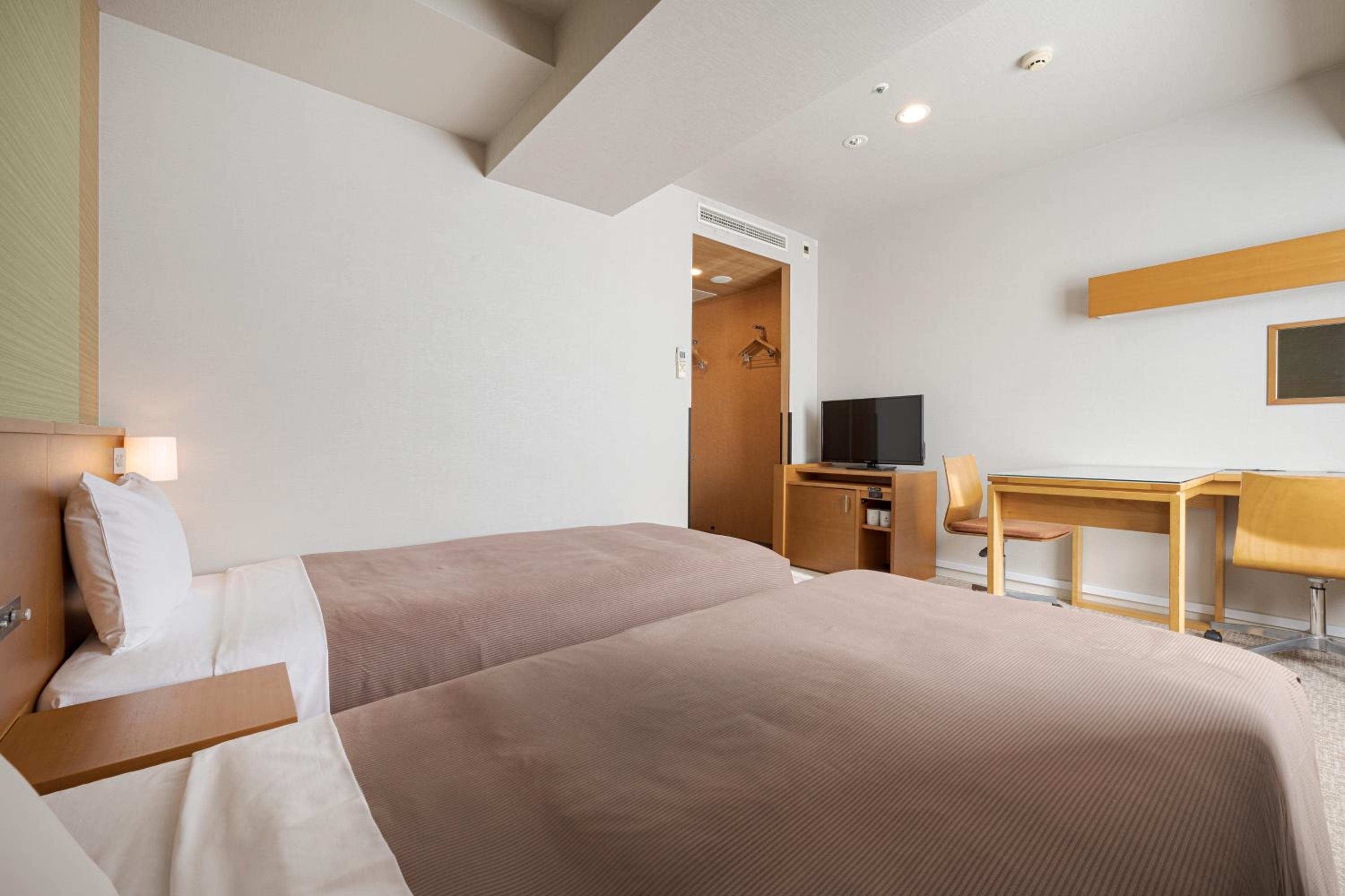 Superior Twin Room - Non-Smoking photo 2