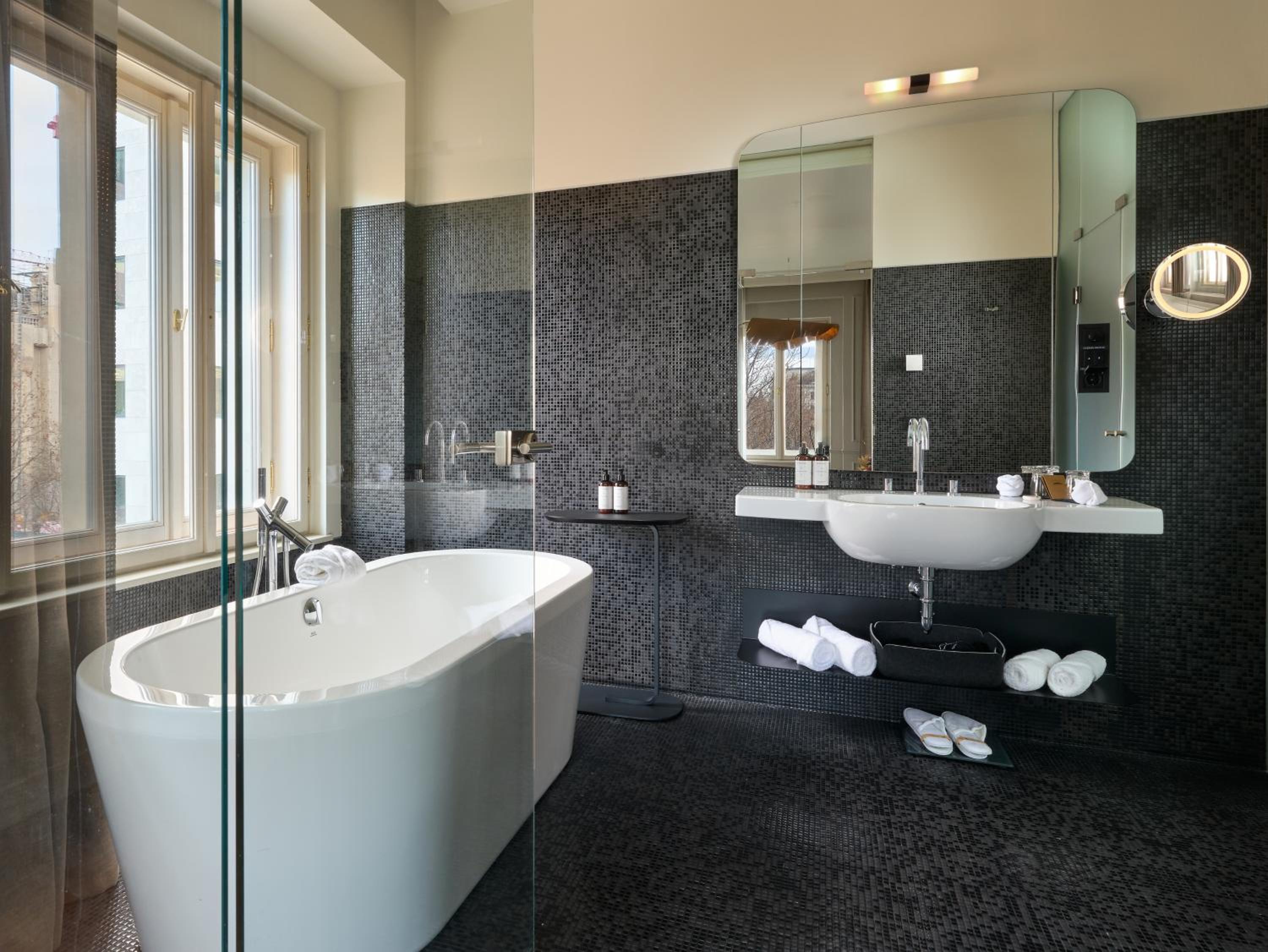 One-Bedroom Suite with City View