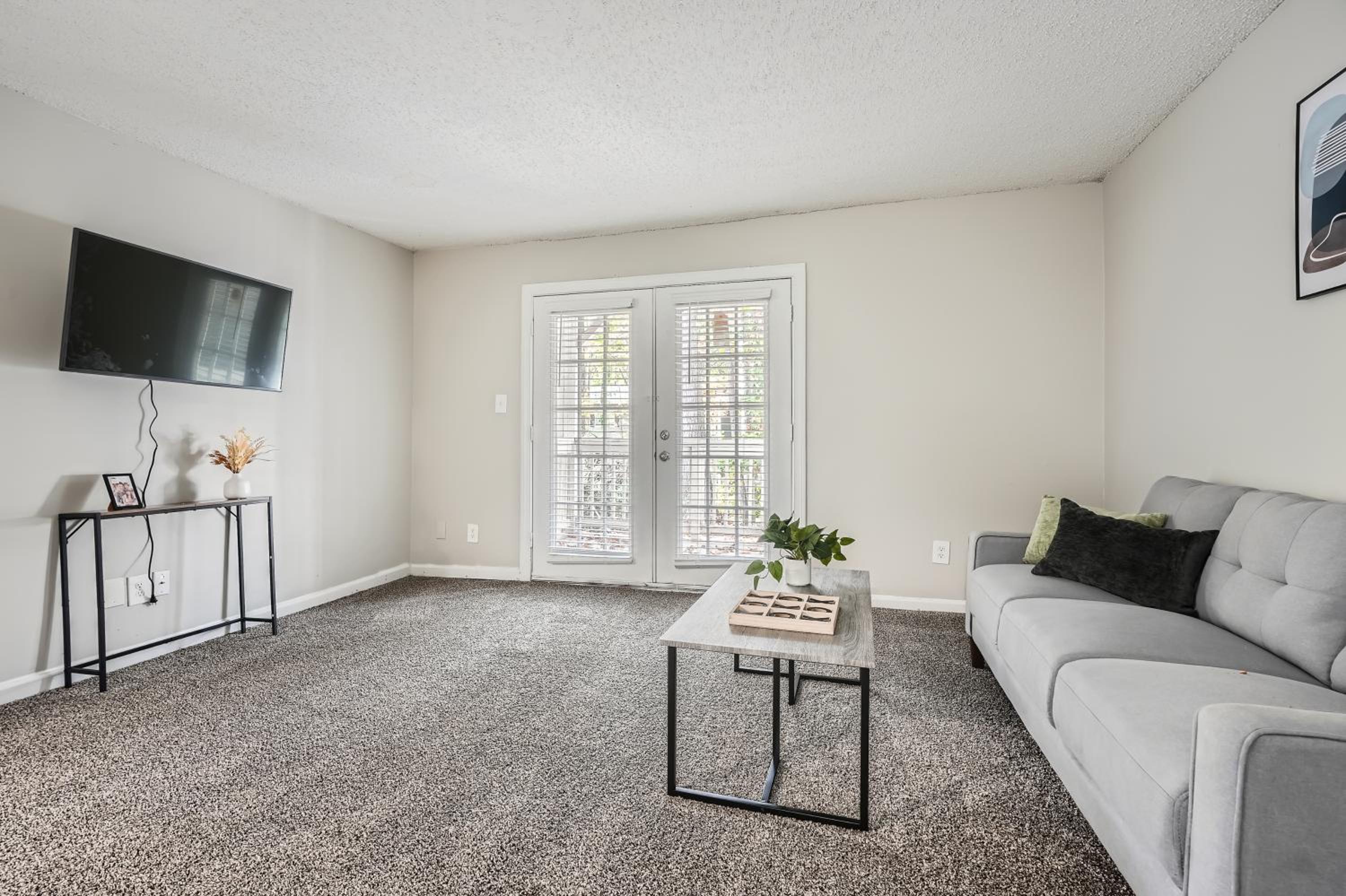 Apartment photo 1