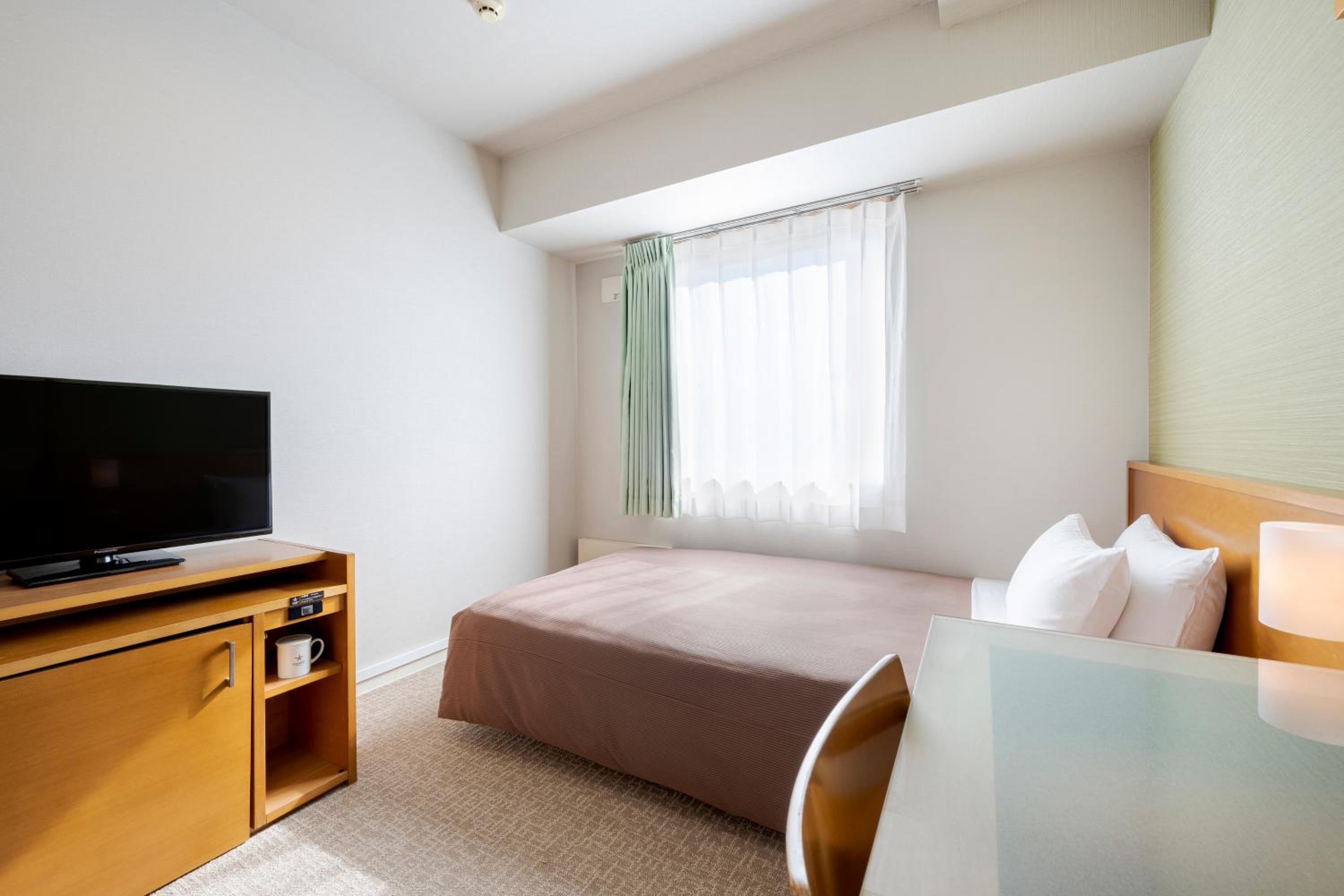 Compact Single Room - Non-Smoking photo 3