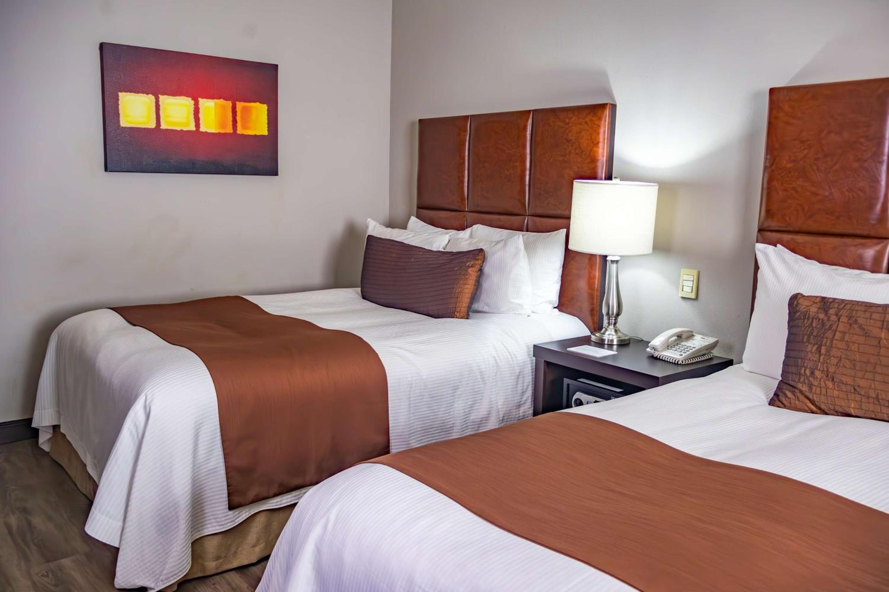 Double Room with Two Double Beds - Non-Smoking - Photo 1