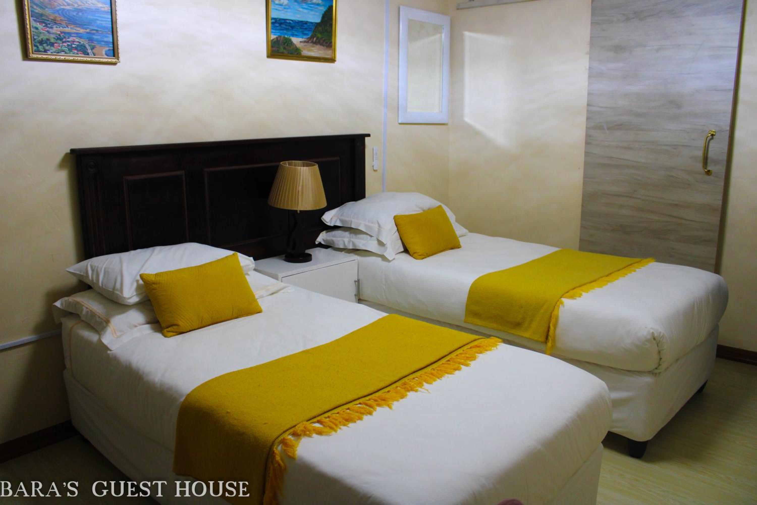 Deluxe Double Room with Two Double Beds - Photo 7