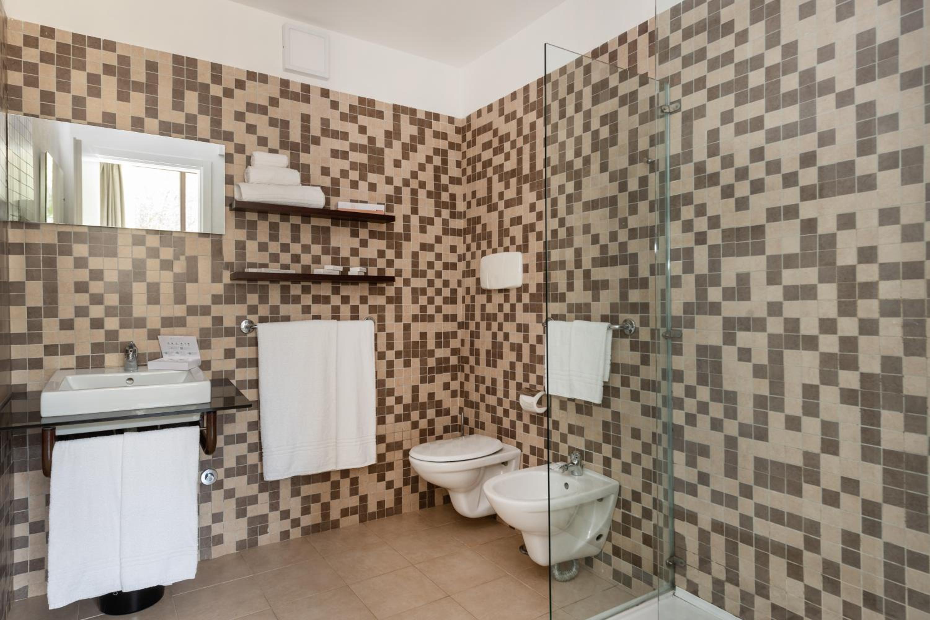Superior Triple Room (2 Adults + 1 Child) photo 2