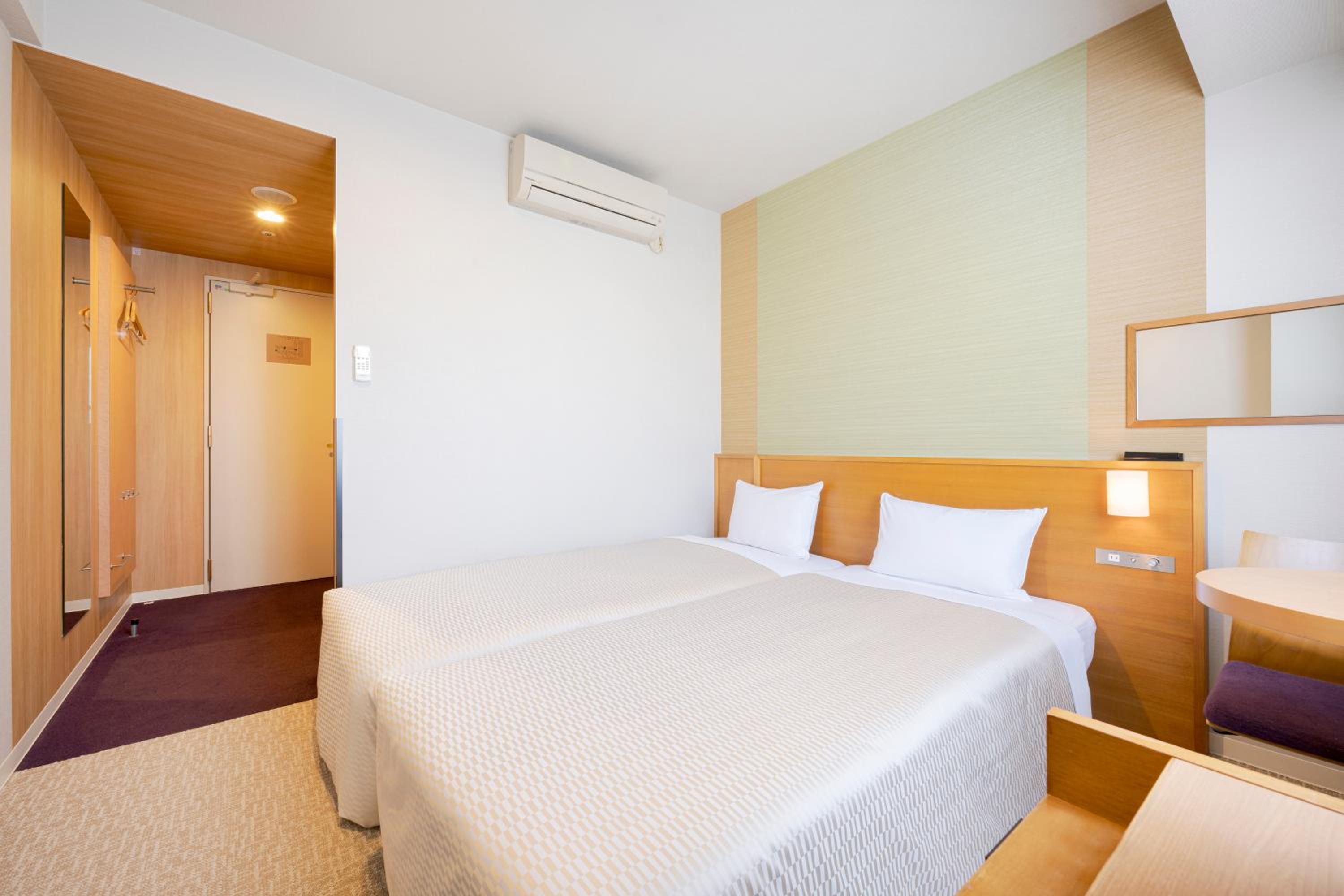Hollywood Twin Room - Non-Smoking photo 2
