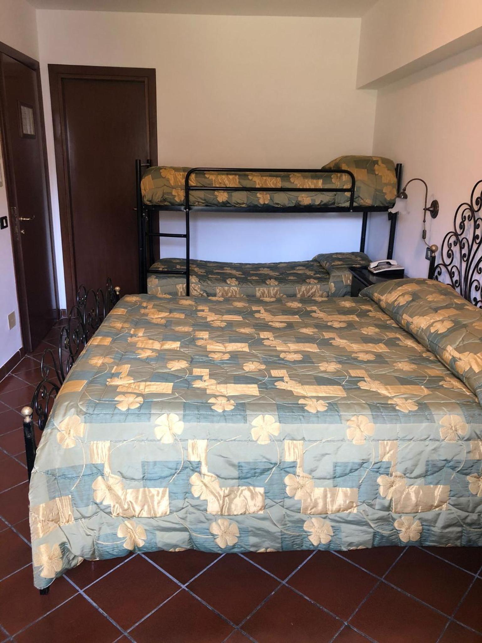 Quadruple Room with Garden View