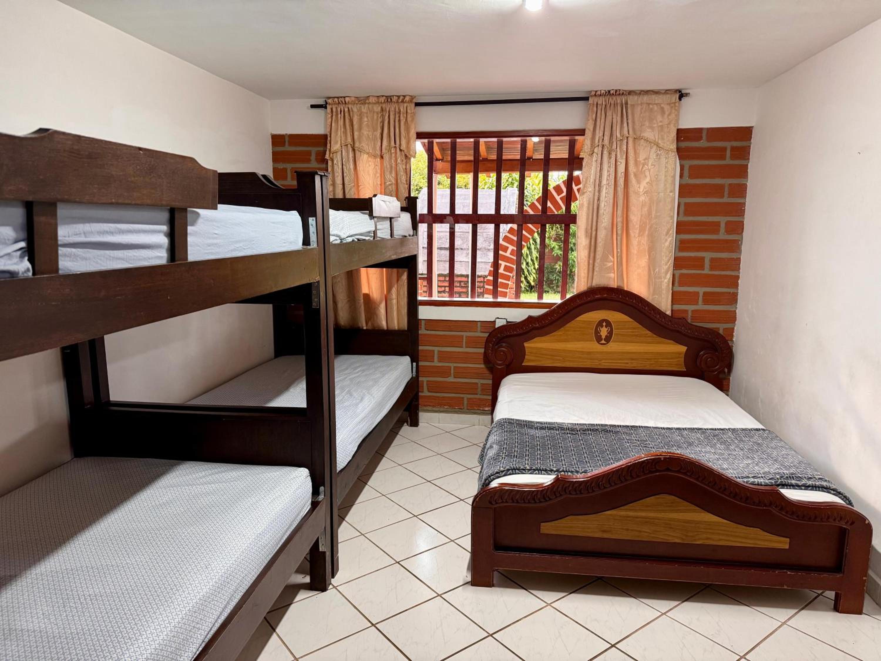 Mixed Dormitory Room