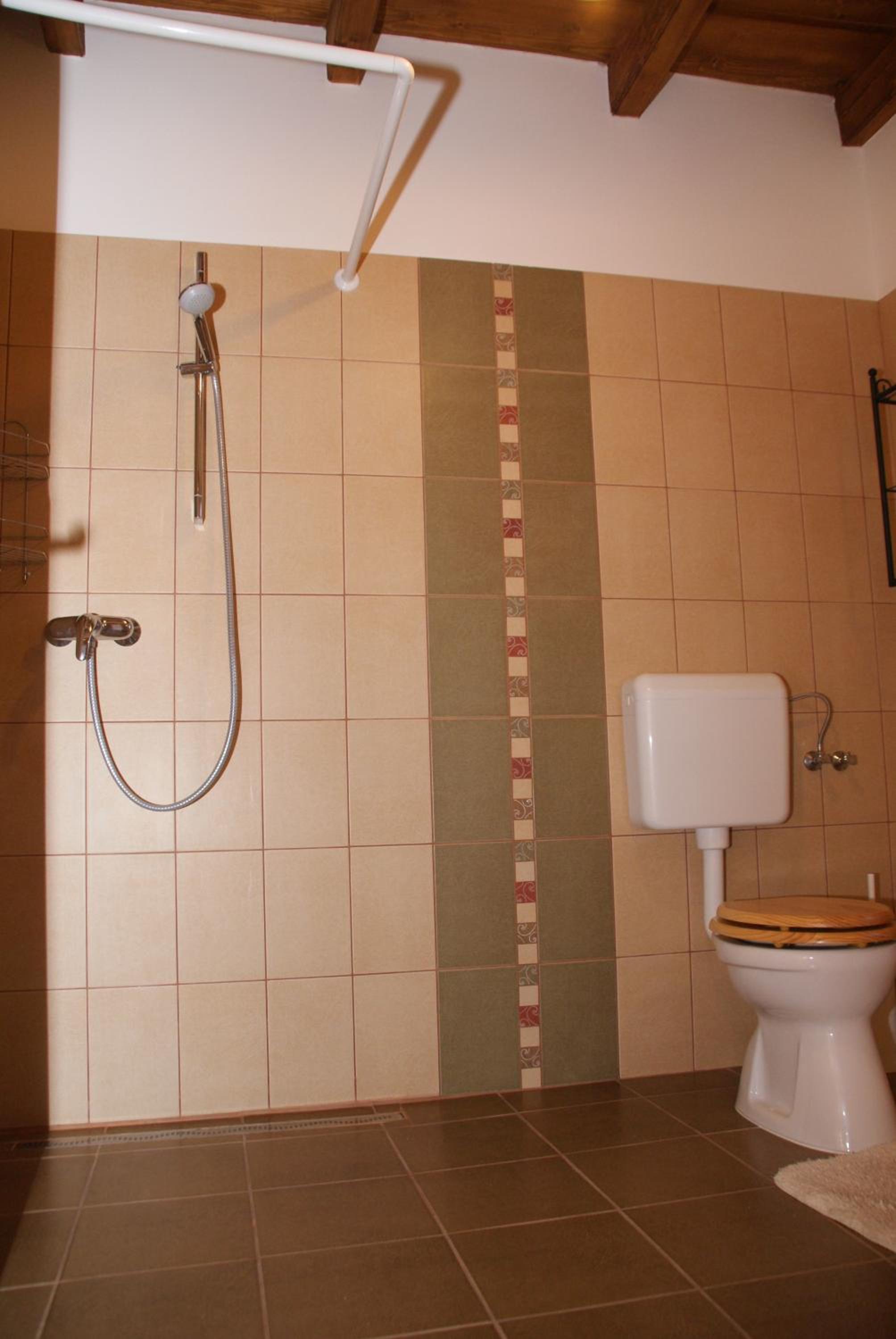 Two-Bedroom Apartment with Balcony photo 2