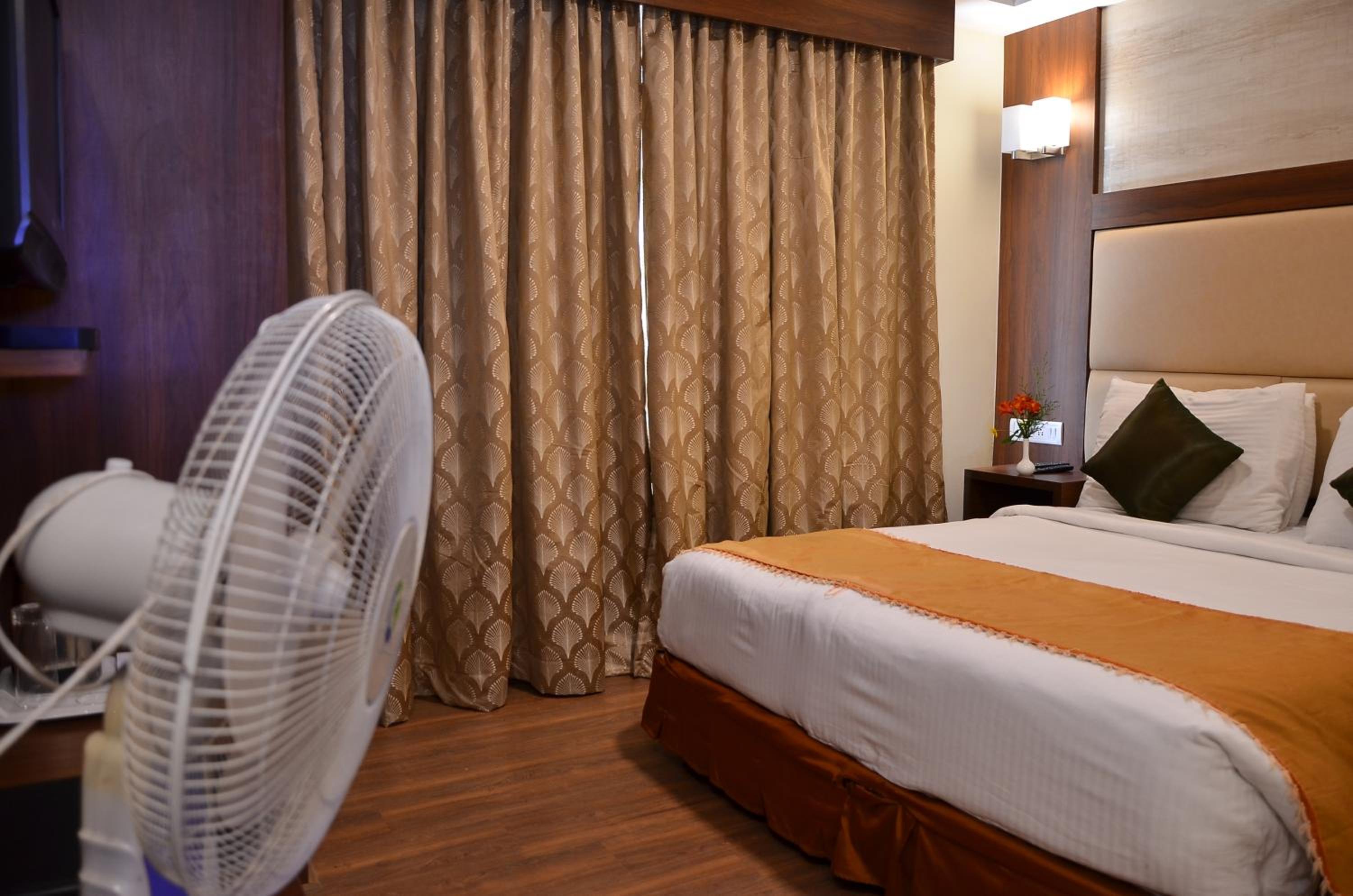 Standard Double Room - Photo 2