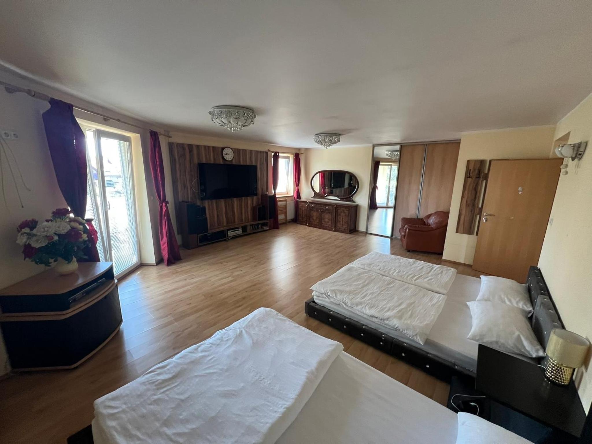 Villa photo 3