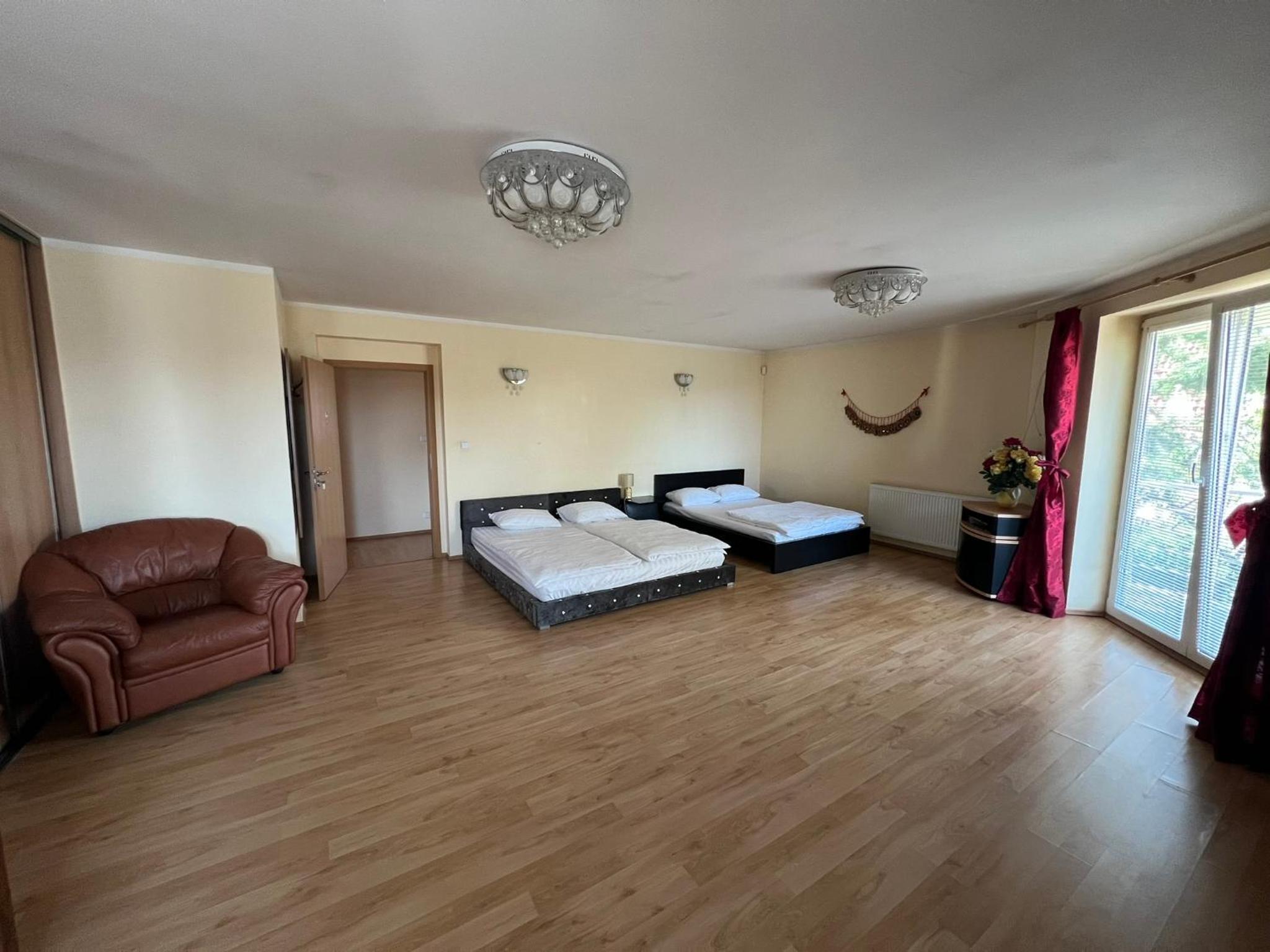 Villa photo 2