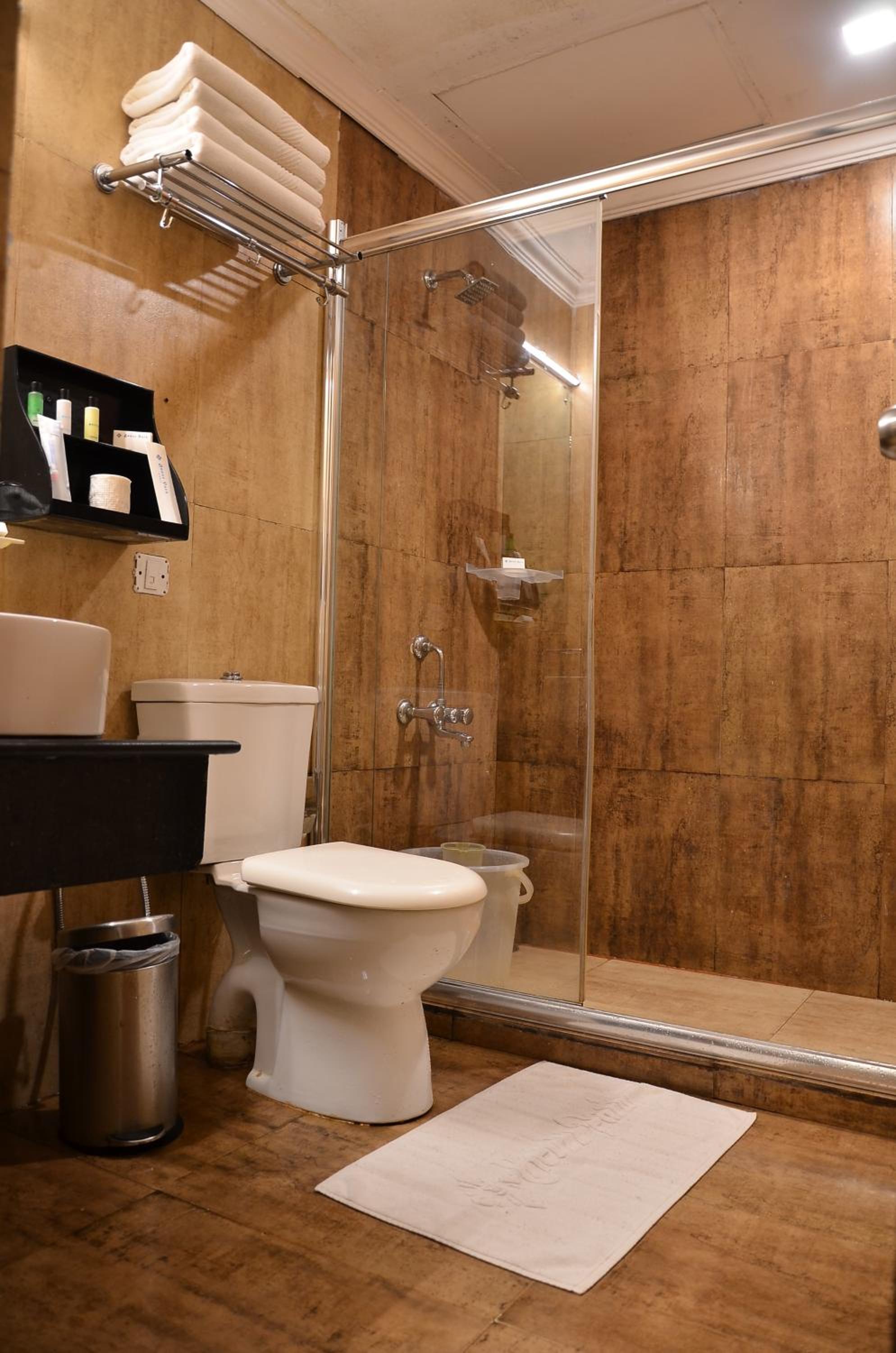 Standard Double Room - Photo 4