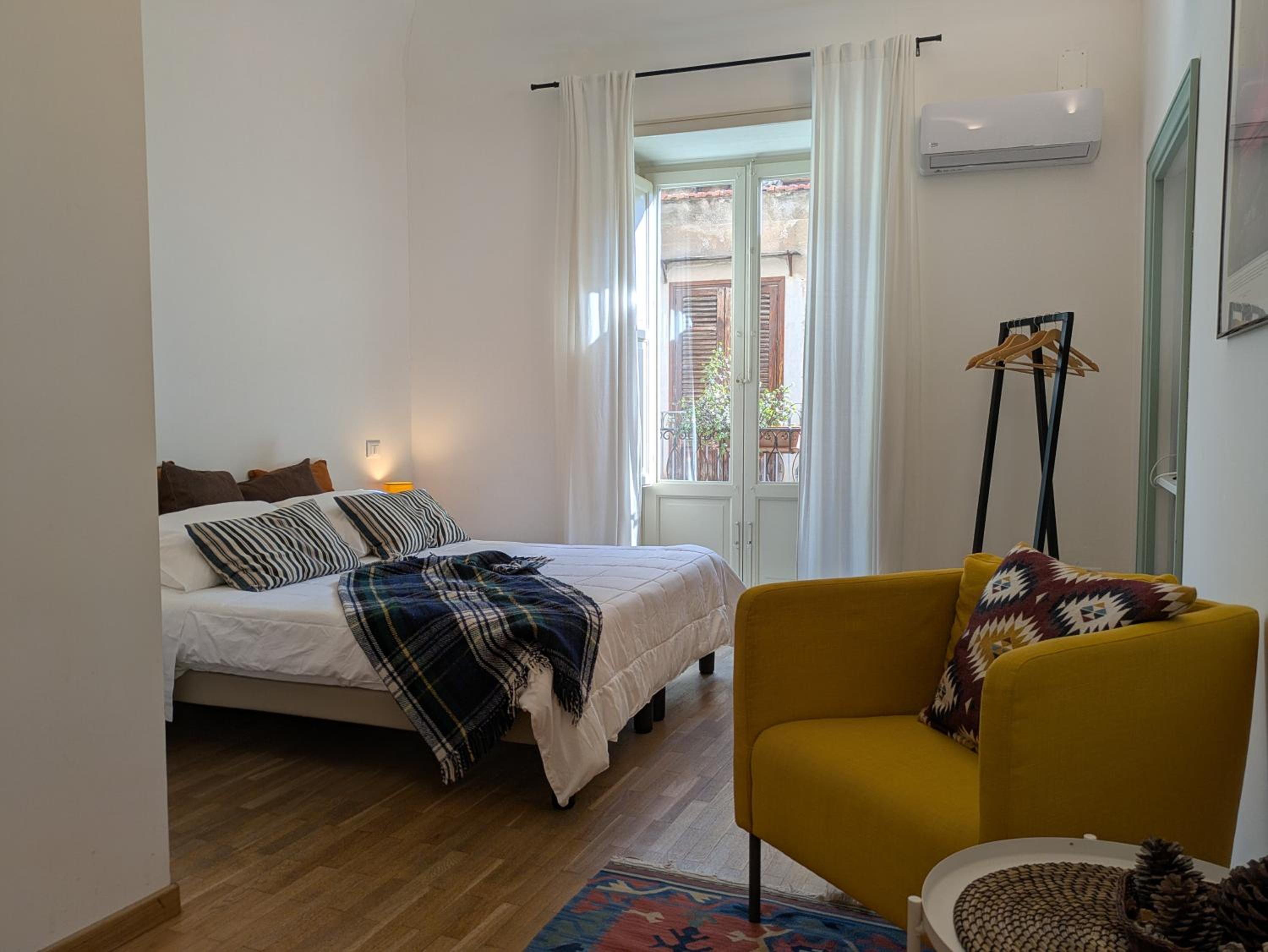 Double or Twin Room with Private Bathroom