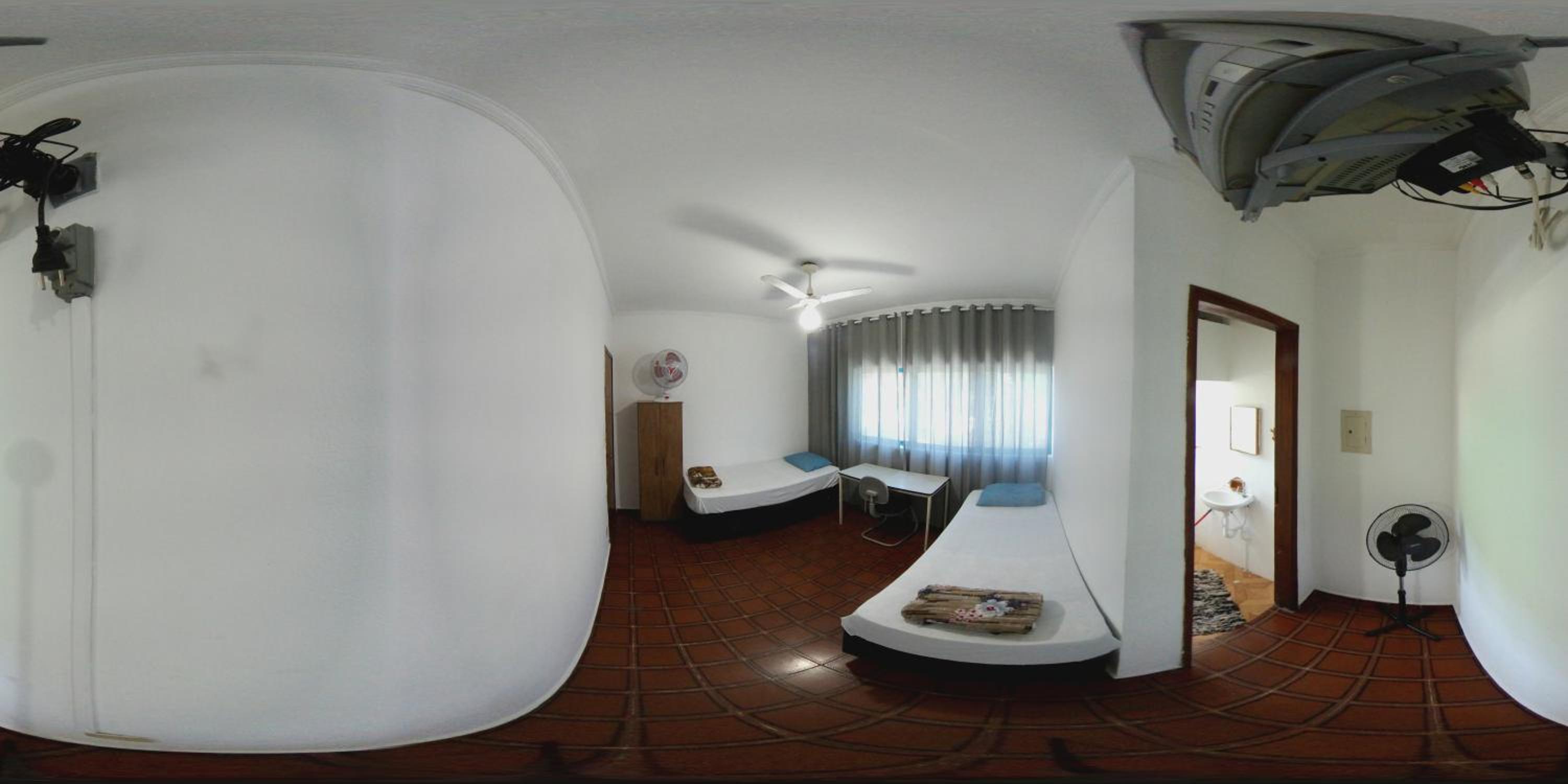 Triple Room with Bathroom photo 2