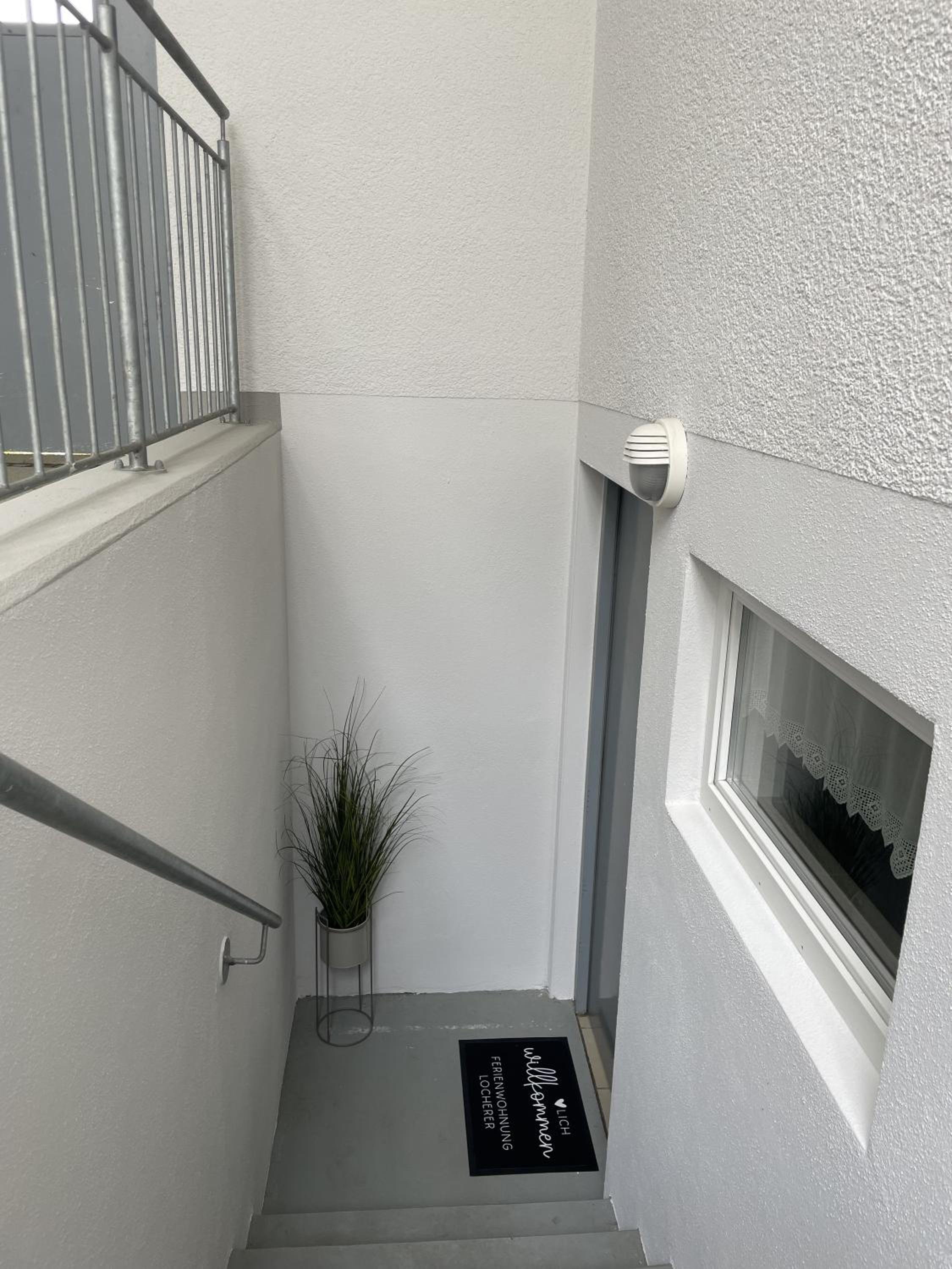 Apartment with Shower photo 3