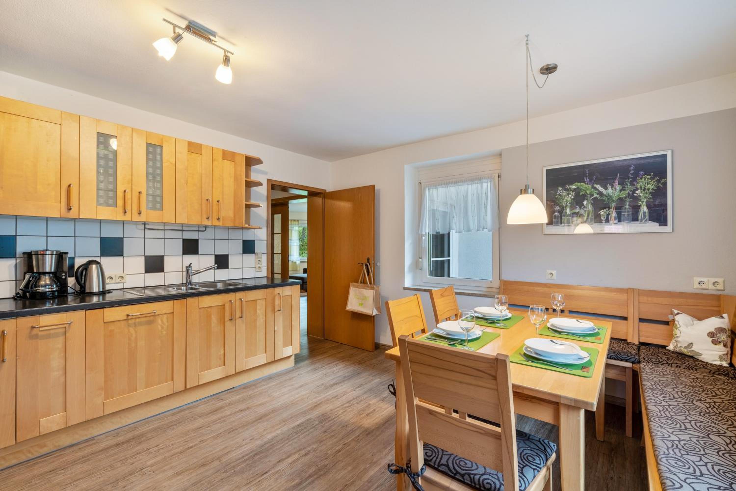 Two-Bedroom Deluxe Apartment with Garden View photo 3