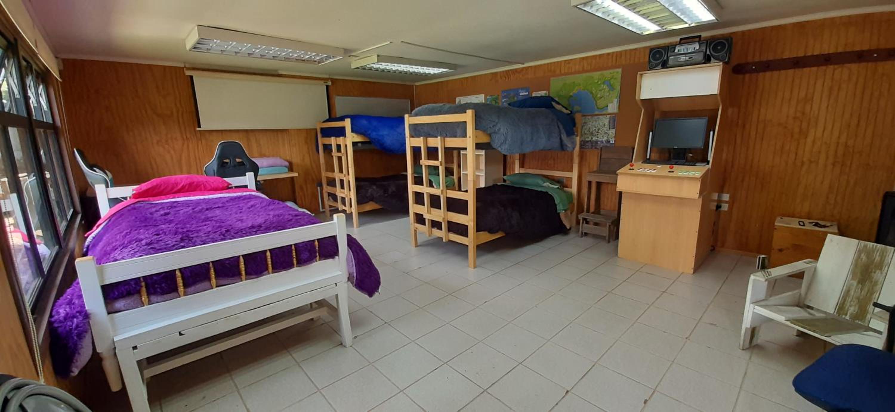 Single Bed in Dormitory Room photo 2