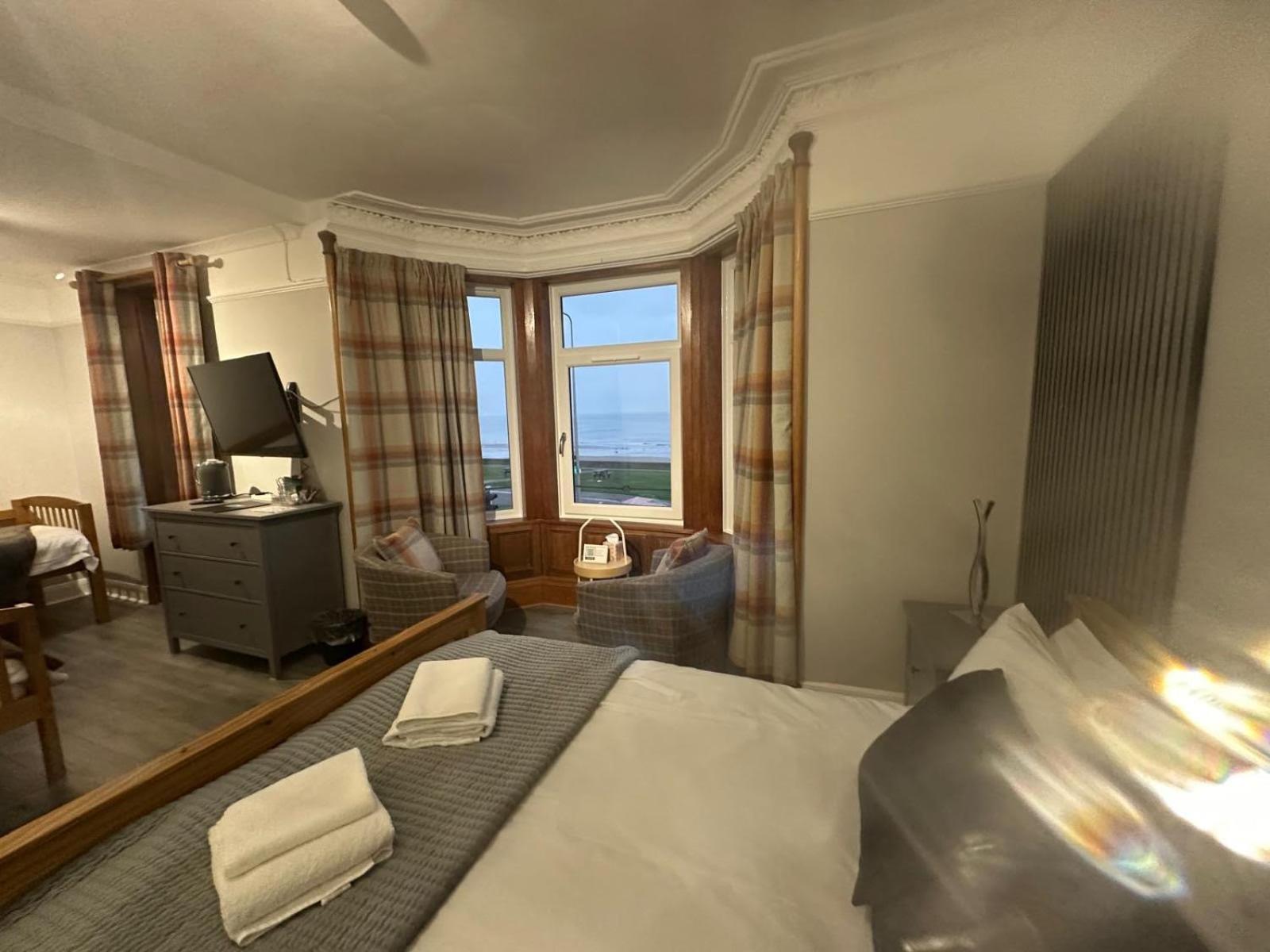Family Room with Sea View photo 1